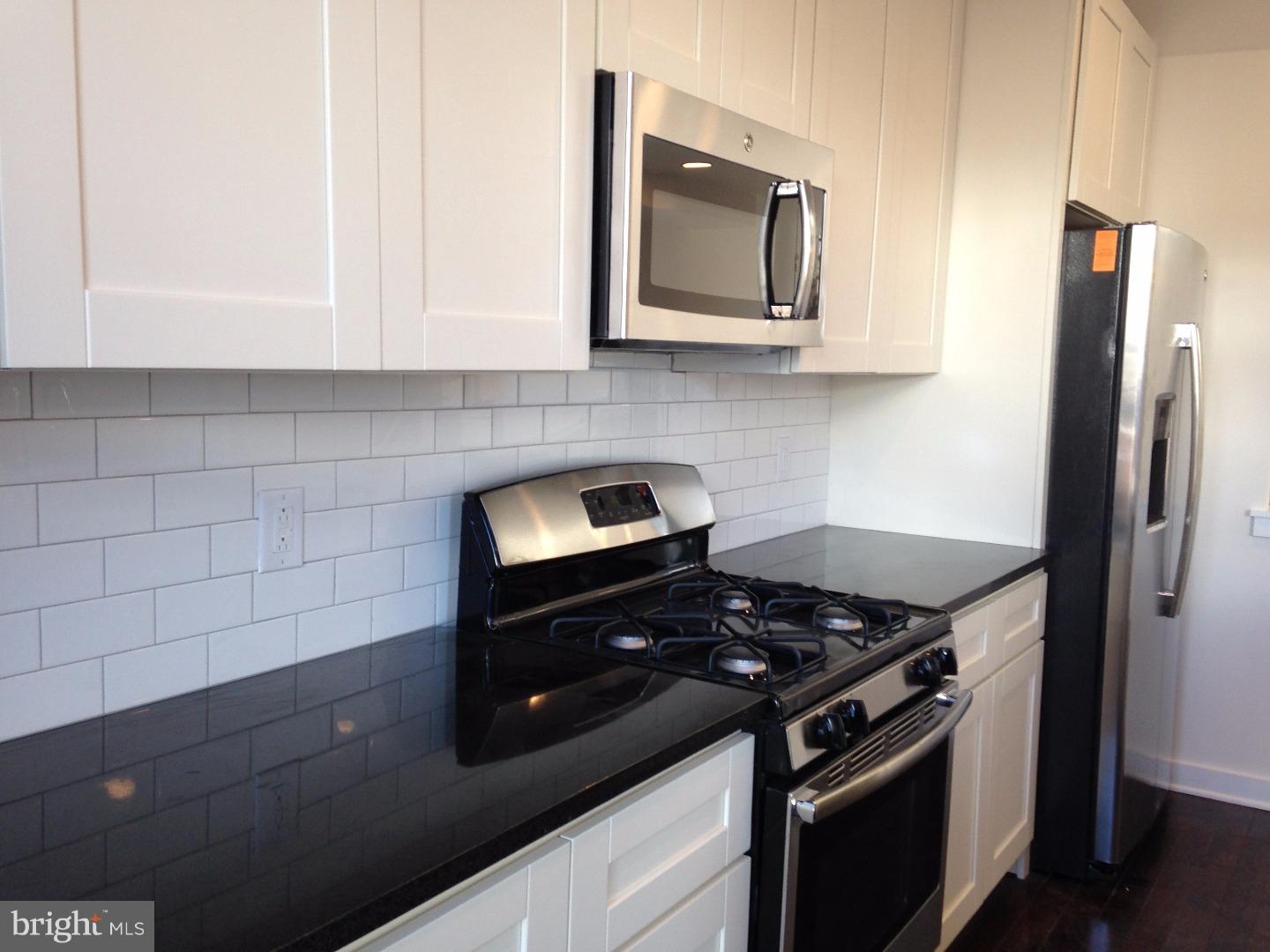 PORT RICHMOND - Residential