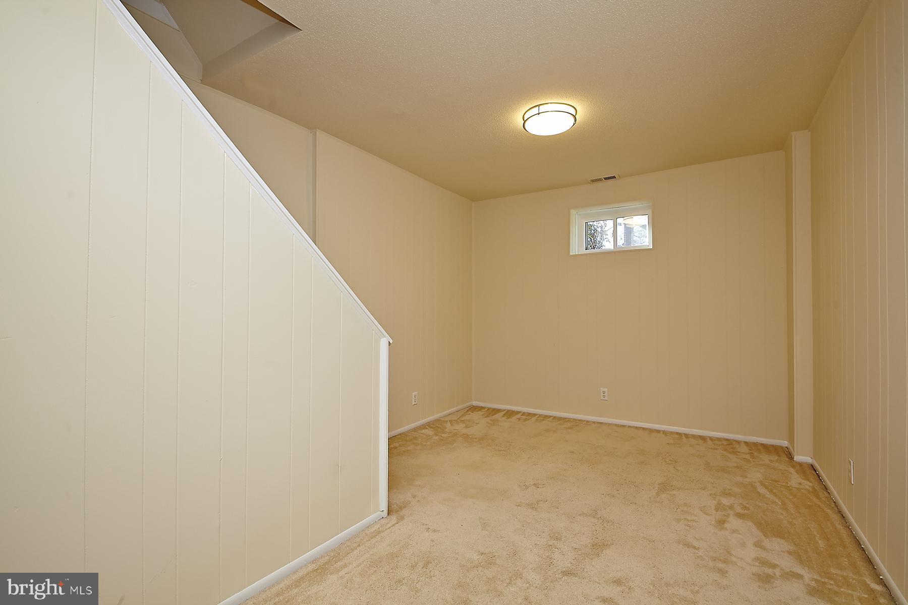 FAIRLINGTON VILLAGES - Residential Lease