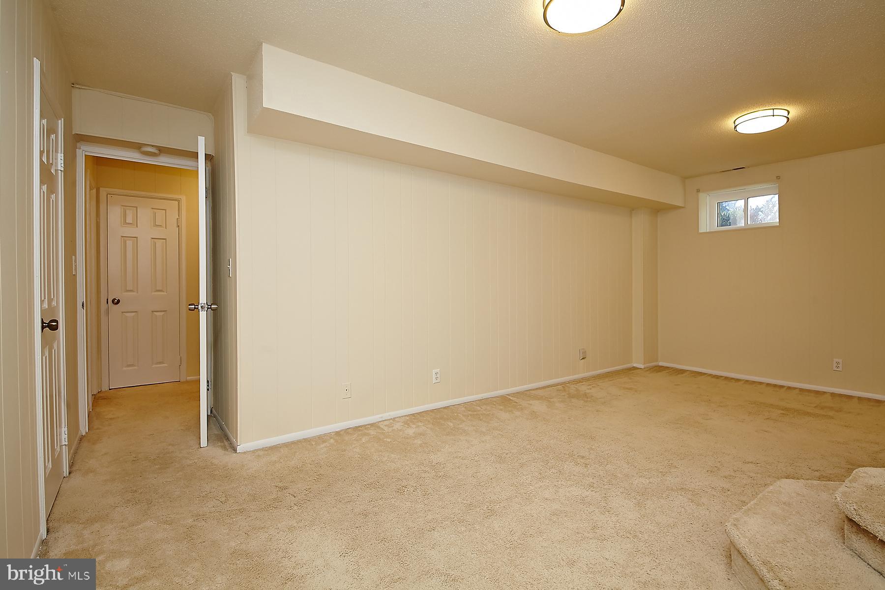 FAIRLINGTON VILLAGES - Residential Lease