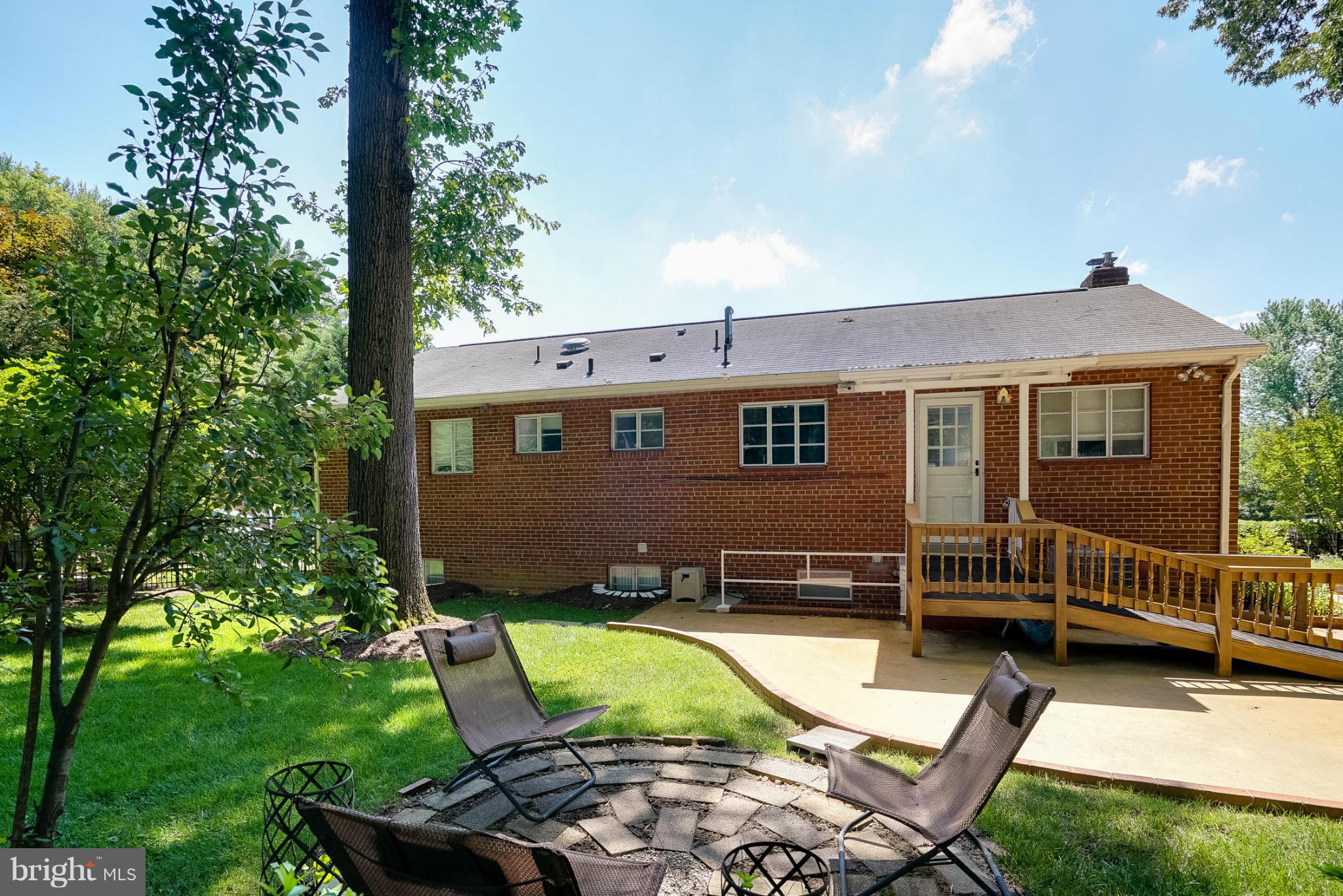 RAVENWOOD PARK - Residential Lease