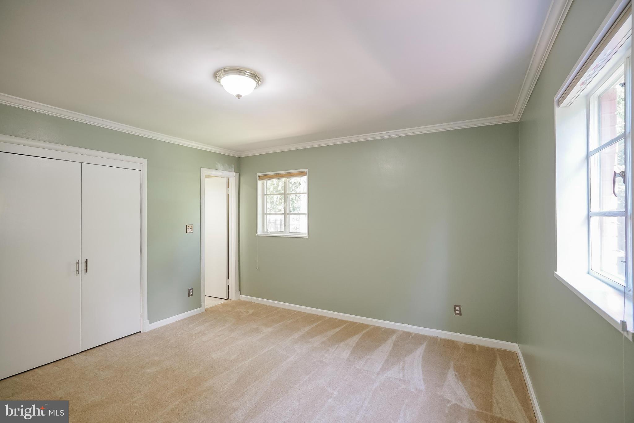 RAVENWOOD PARK - Residential Lease