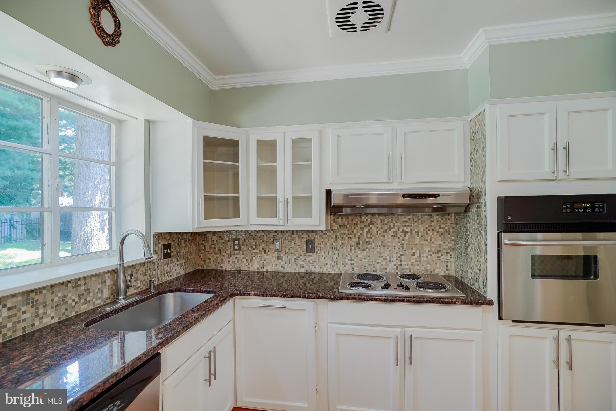 RAVENWOOD PARK - Residential Lease