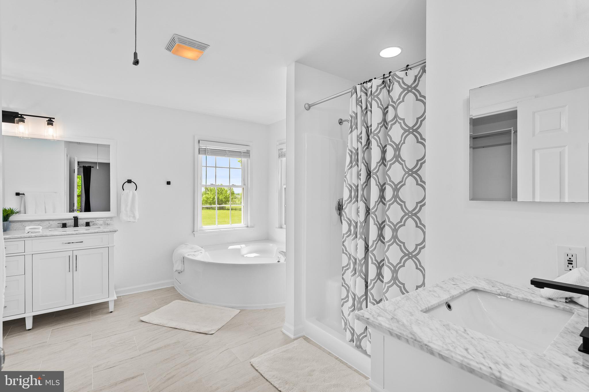 LEE'S CROSSING - Residential