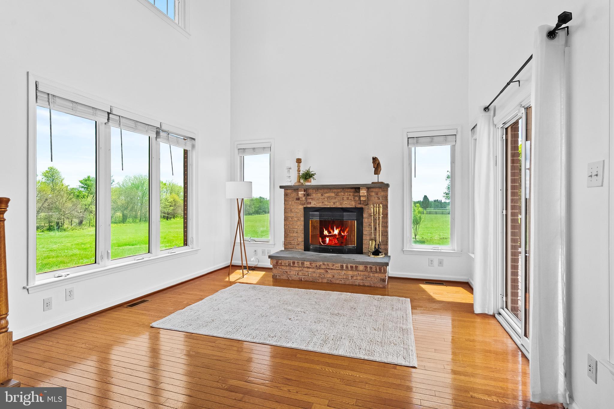 LEE'S CROSSING - Residential