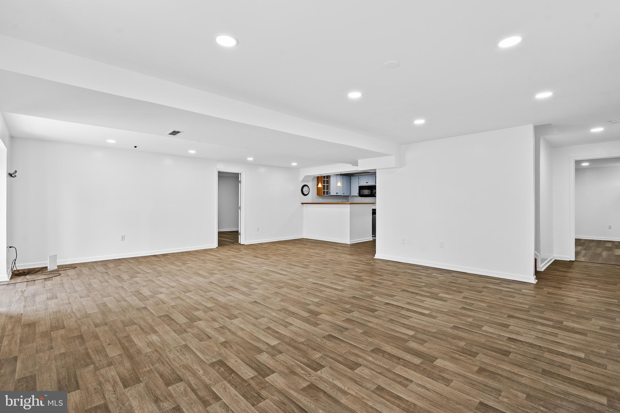 LEE'S CROSSING - Residential