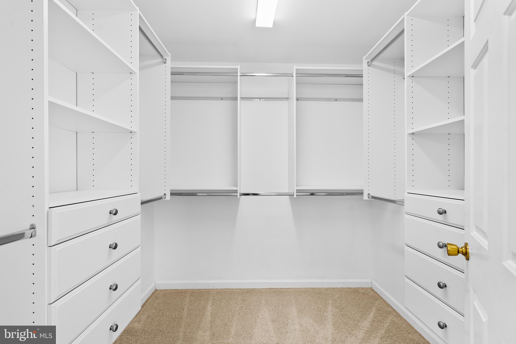 LEE'S CROSSING - Residential