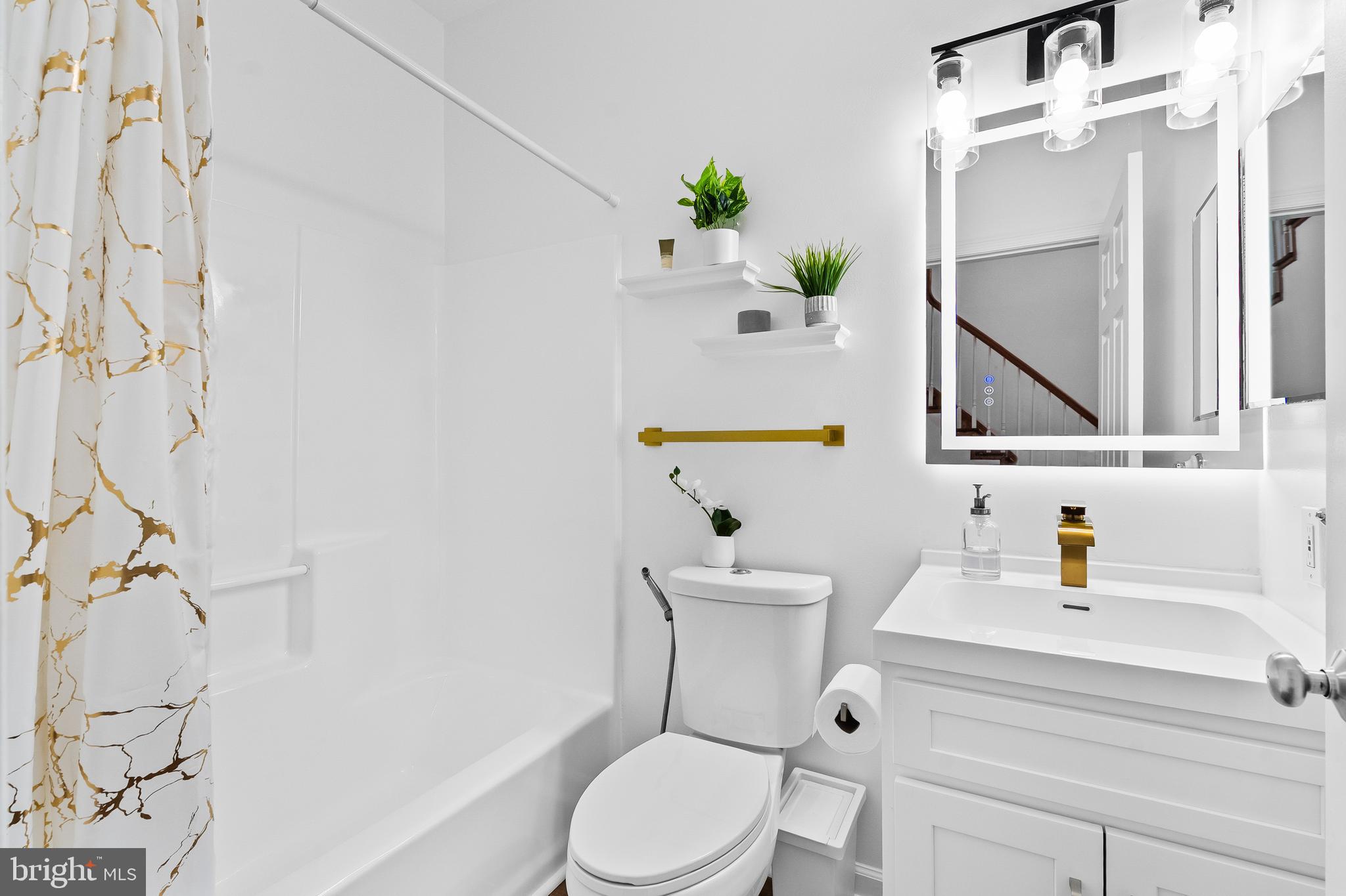 LEE'S CROSSING - Residential