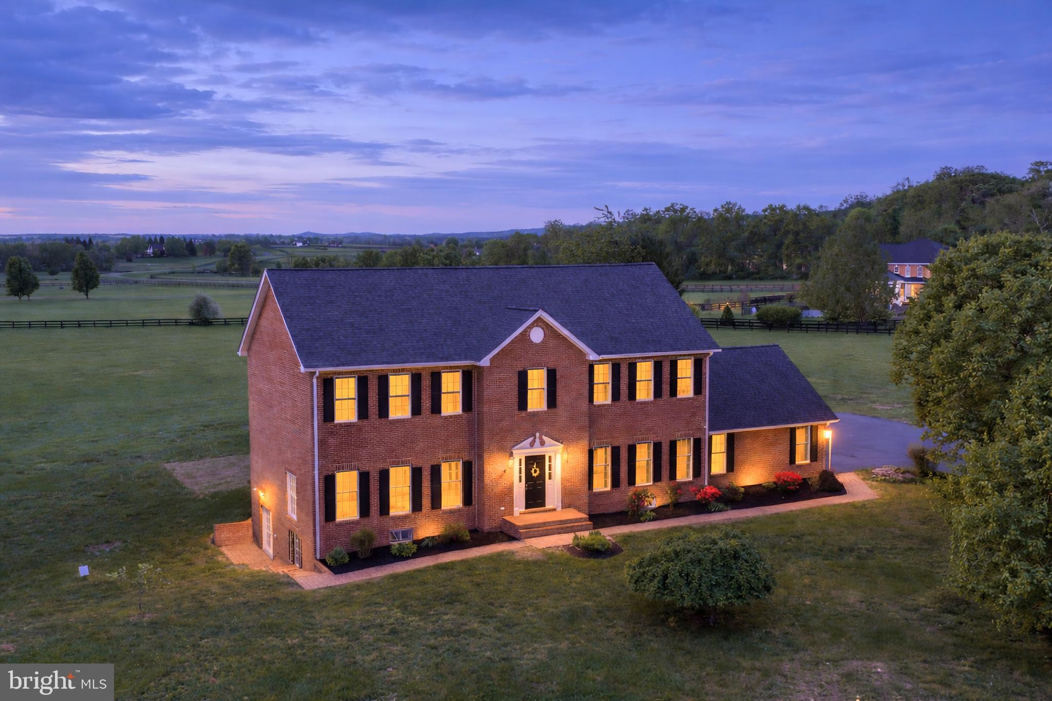 LEE'S CROSSING - Residential