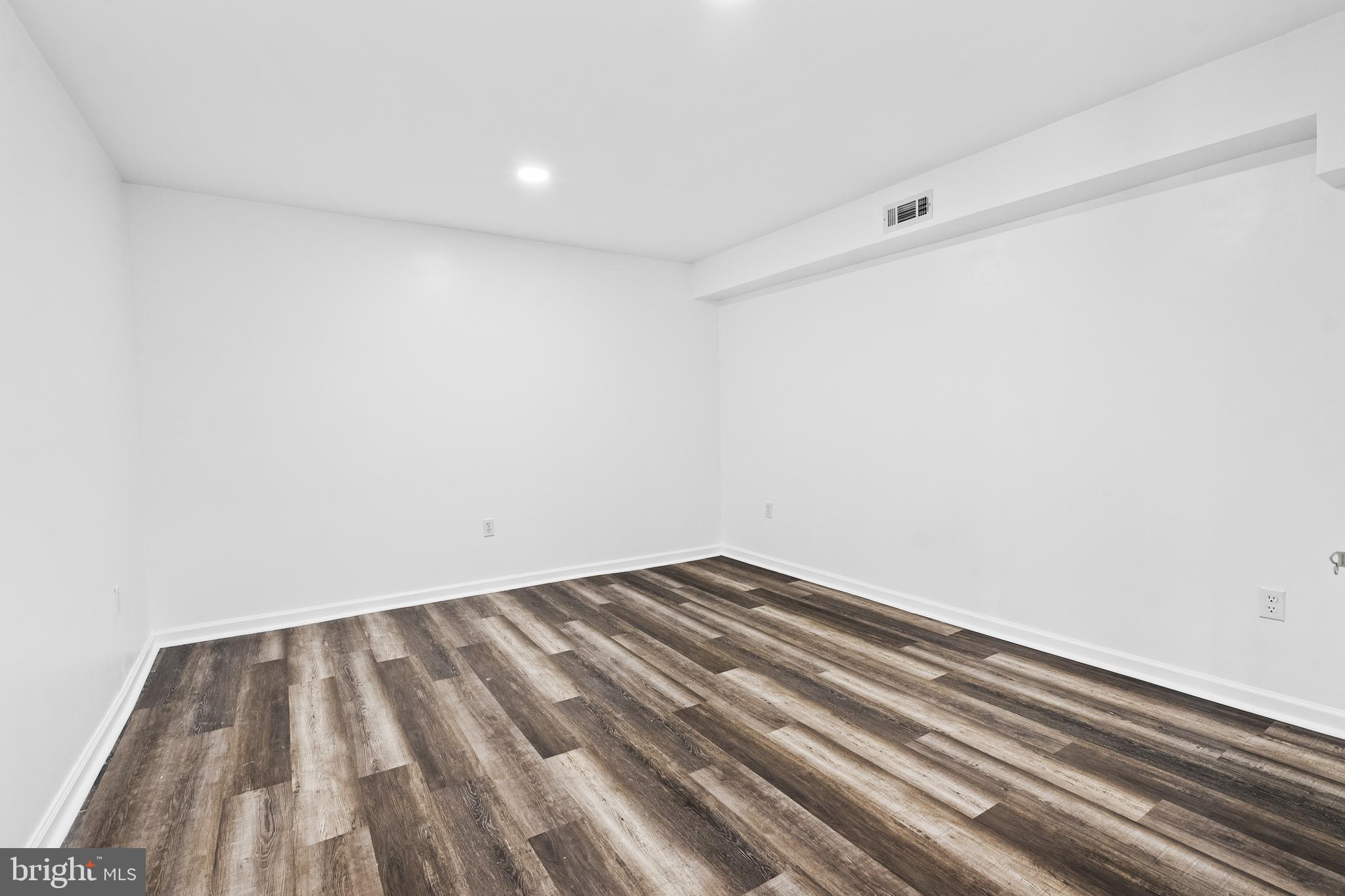 LEE'S CROSSING - Residential