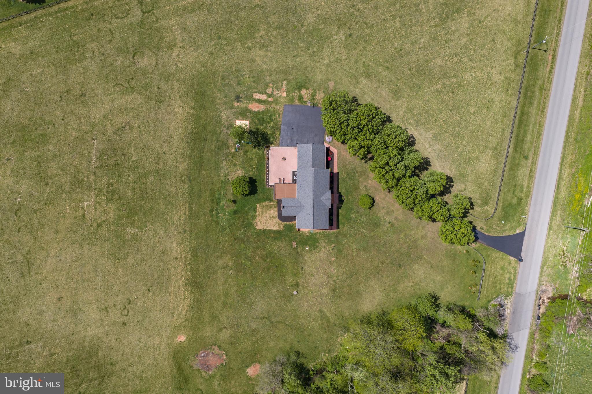 LEE'S CROSSING - Residential