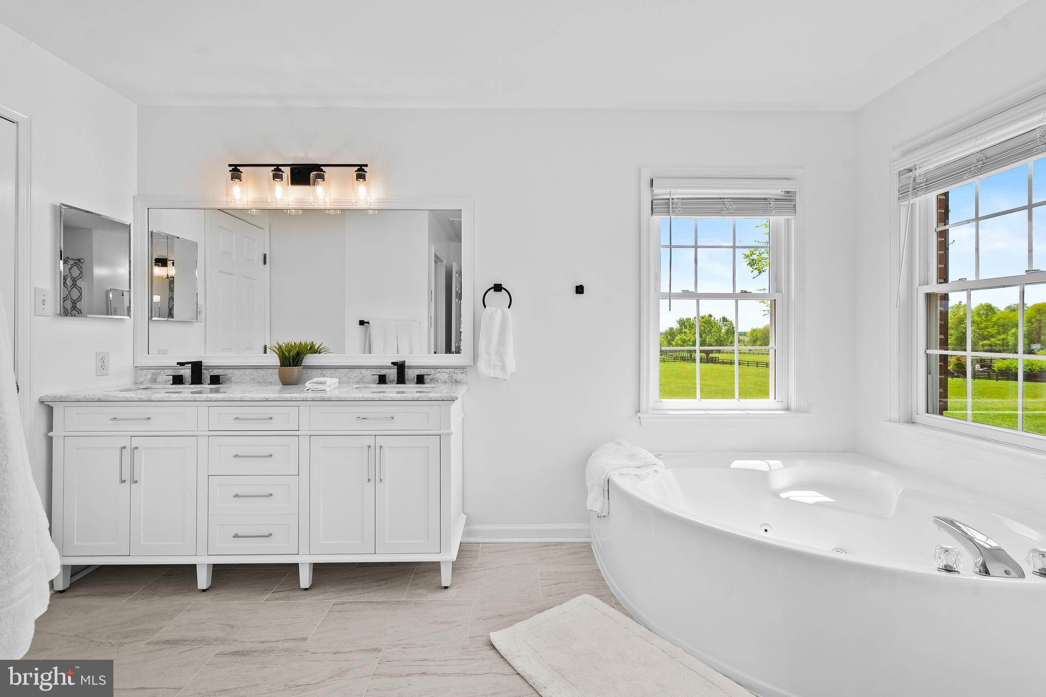 LEE'S CROSSING - Residential