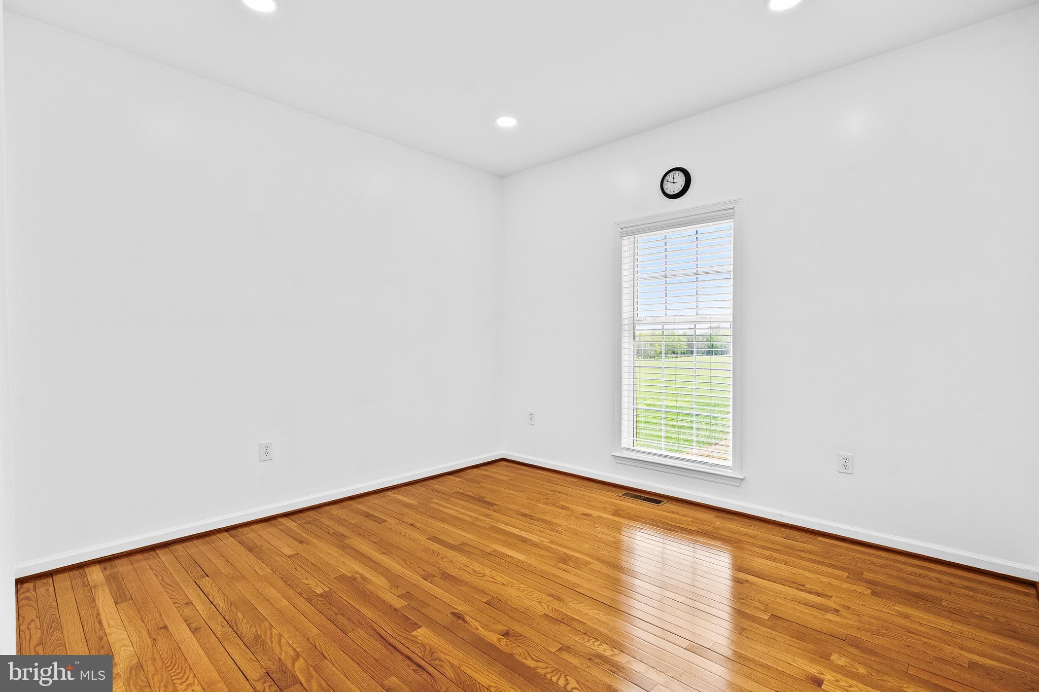 LEE'S CROSSING - Residential