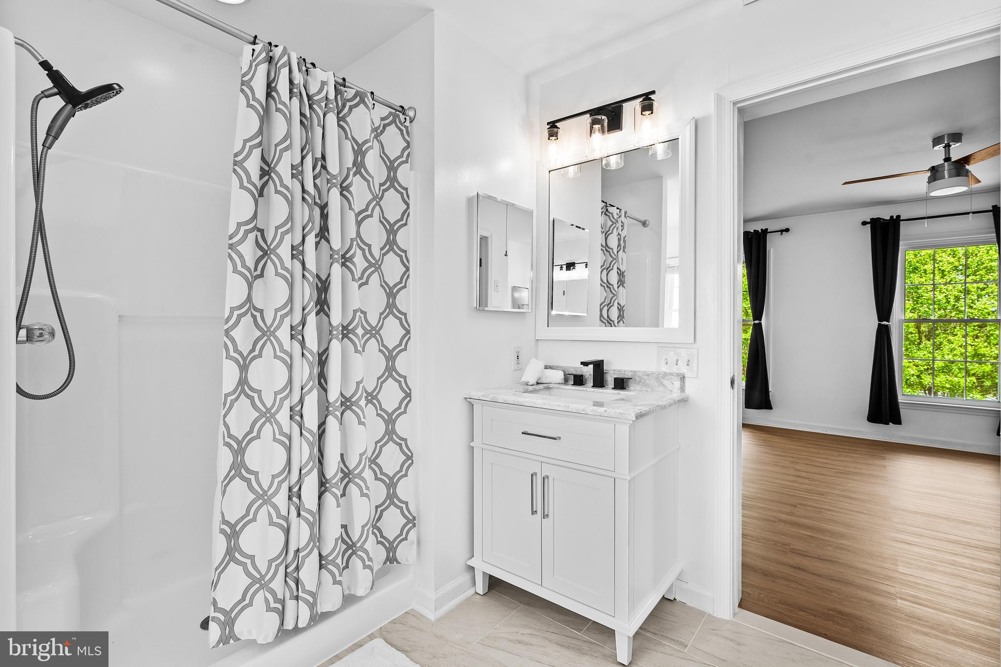 LEE'S CROSSING - Residential