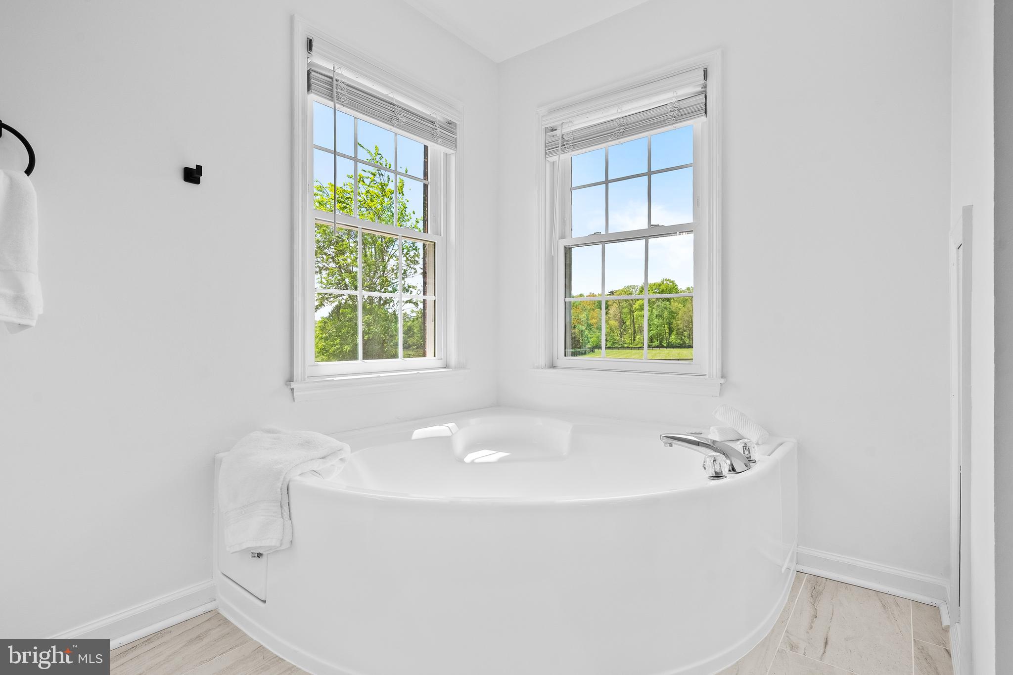 LEE'S CROSSING - Residential