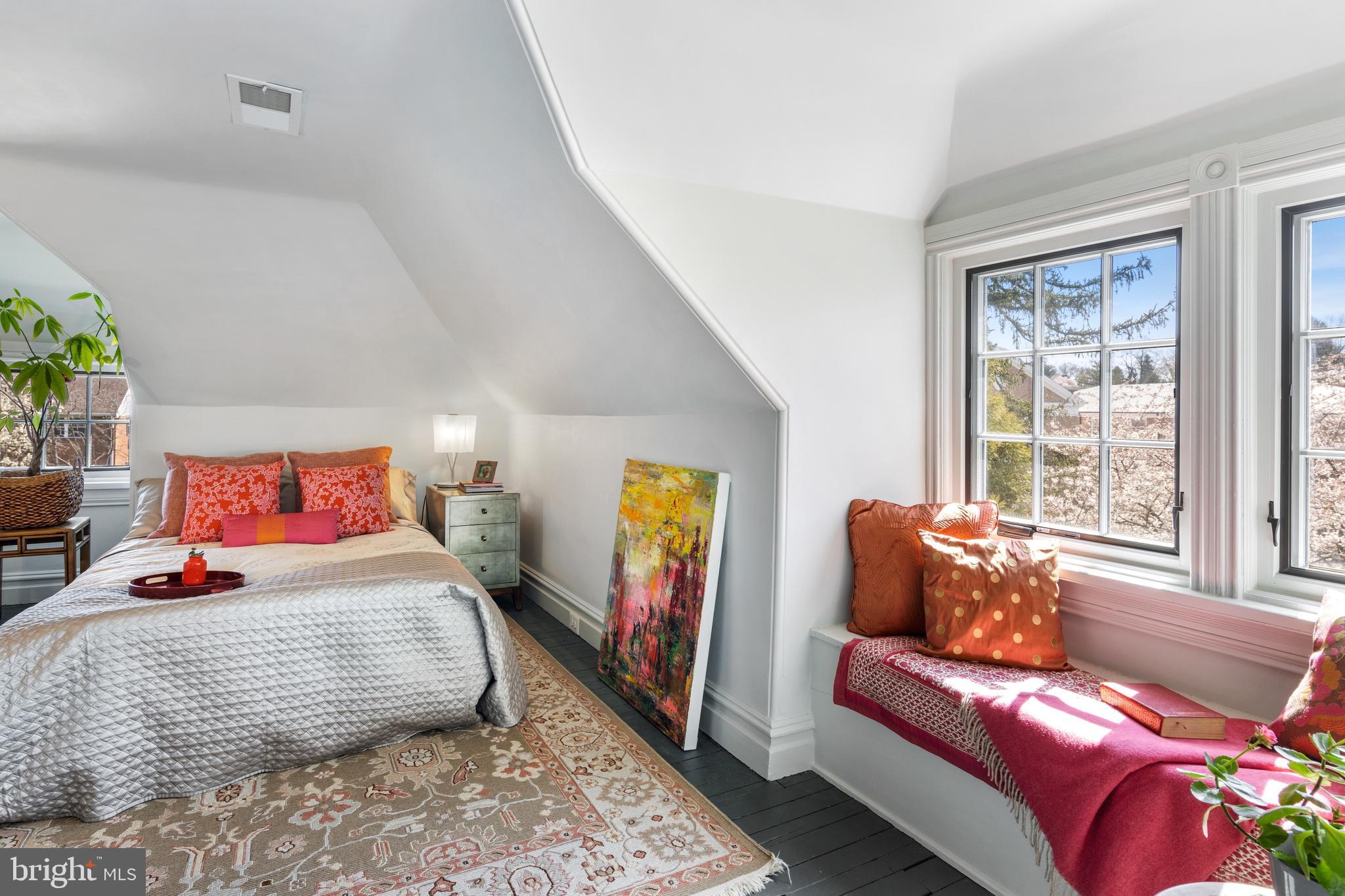 SOUTH WAYNE - Residential