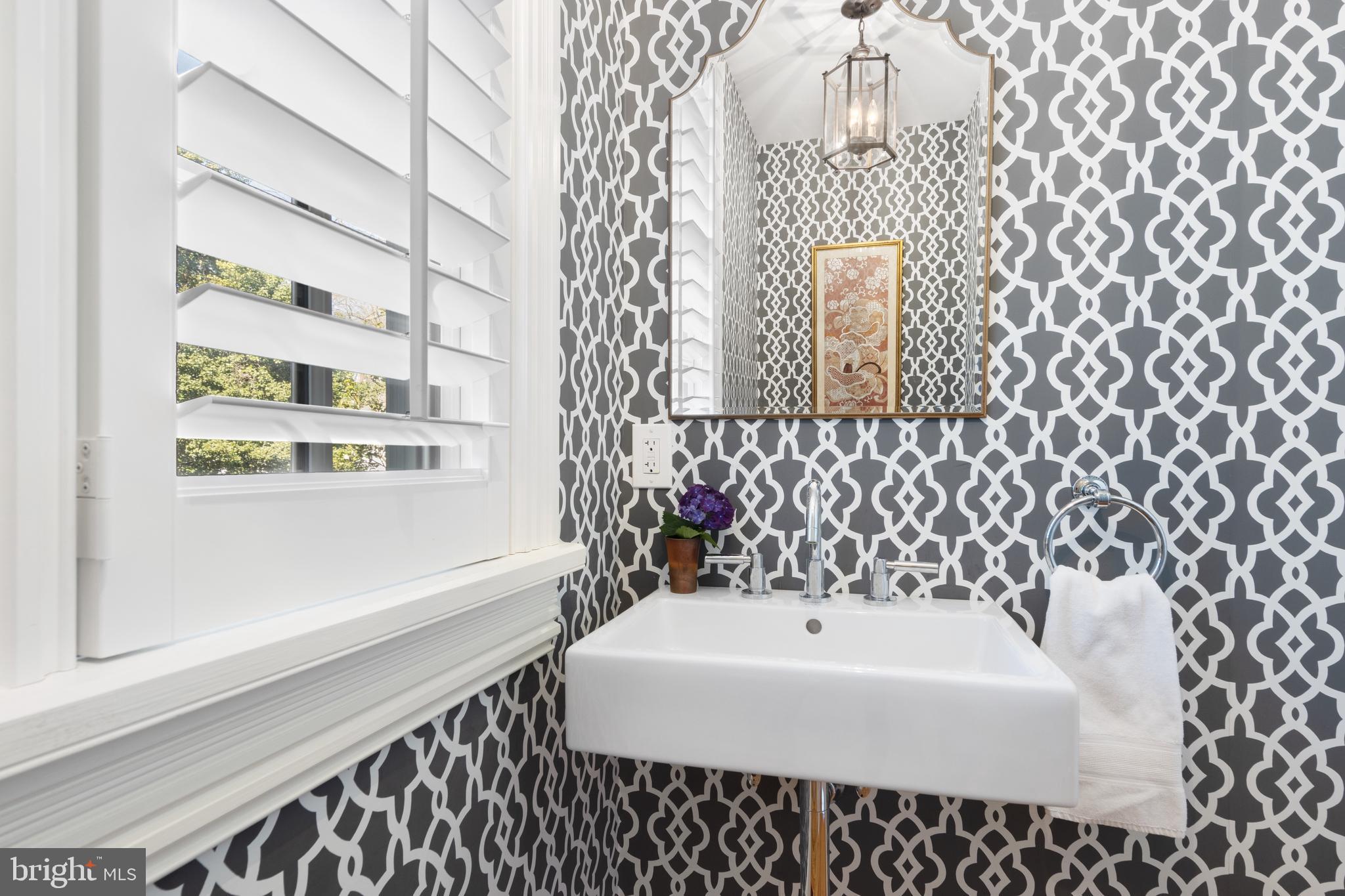 SOUTH WAYNE - Residential