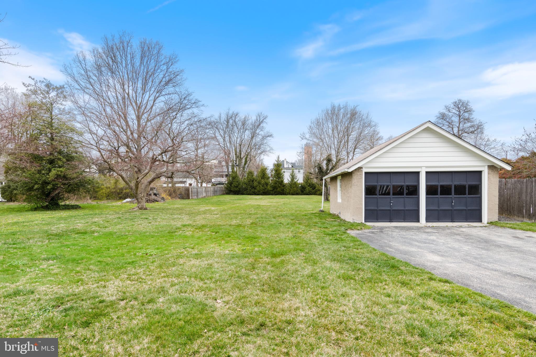 SOUTH WAYNE - Residential