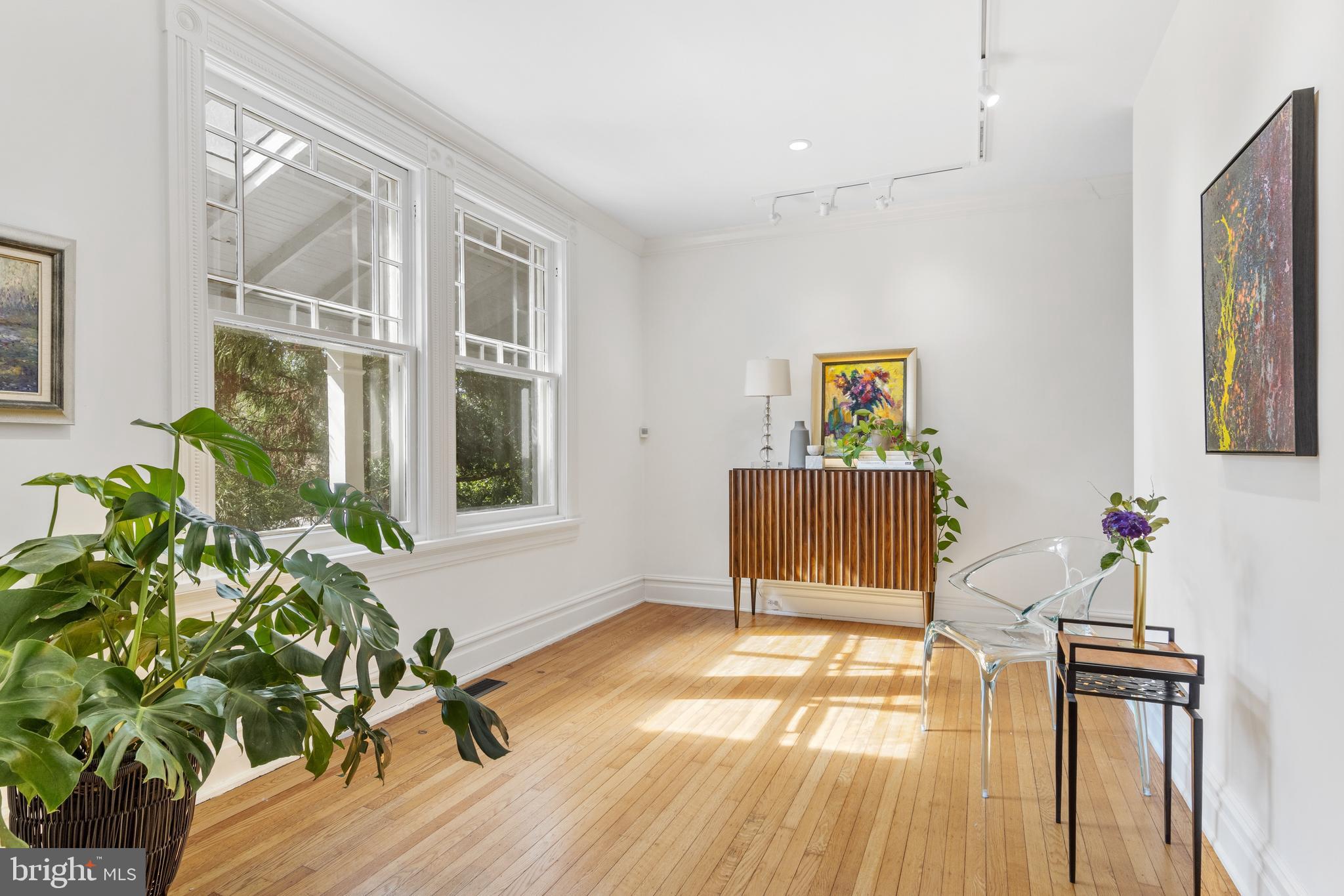 SOUTH WAYNE - Residential