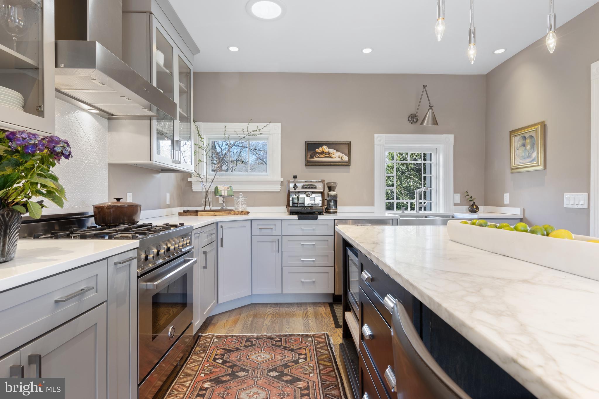 SOUTH WAYNE - Residential