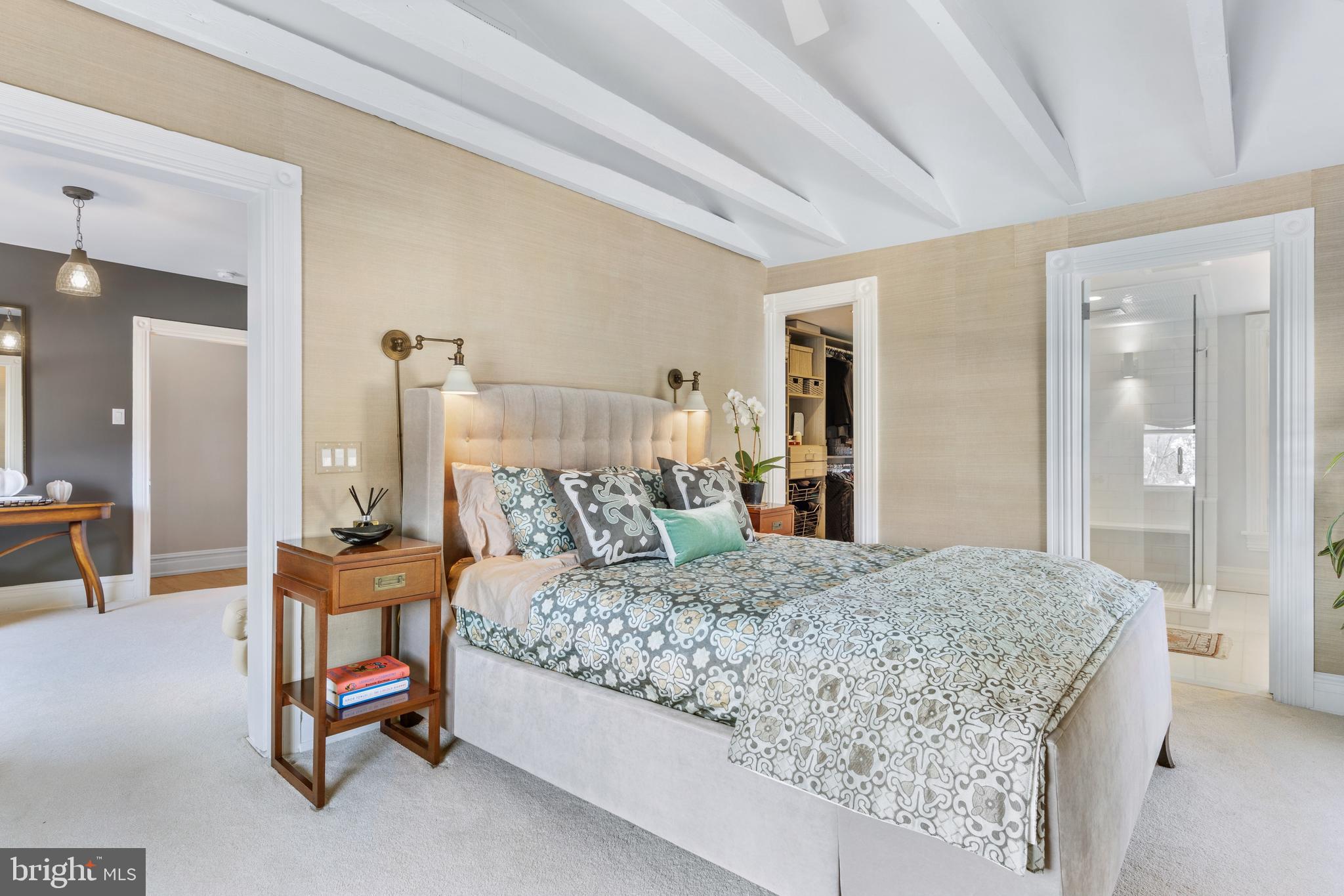 SOUTH WAYNE - Residential