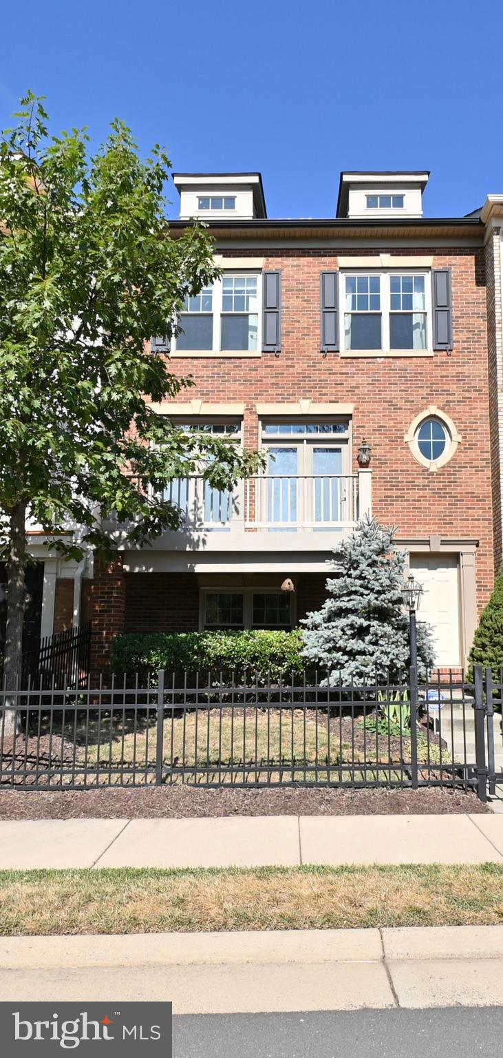 STATION VIEW - Residential Lease