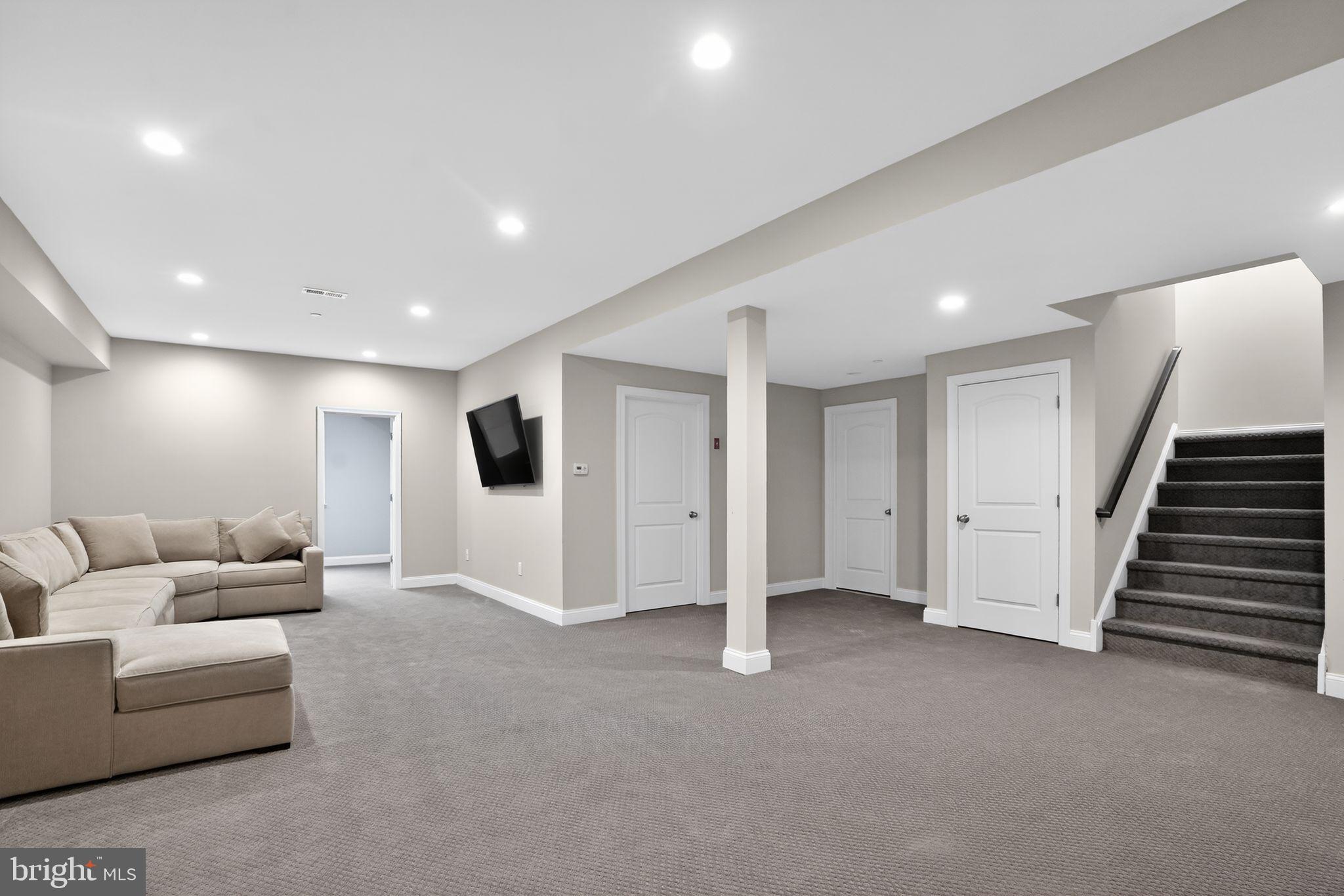 RESERVE AT CREEKSIDE - Residential