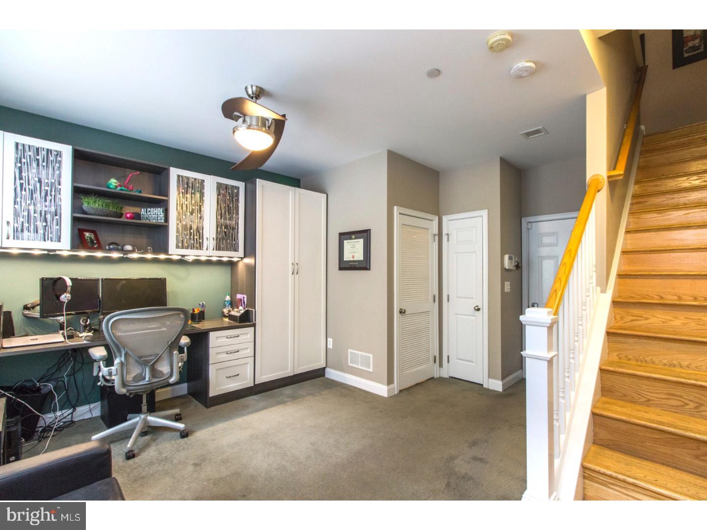 NAVAL SQUARE - Residential