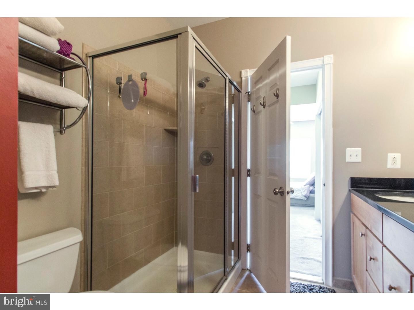 NAVAL SQUARE - Residential