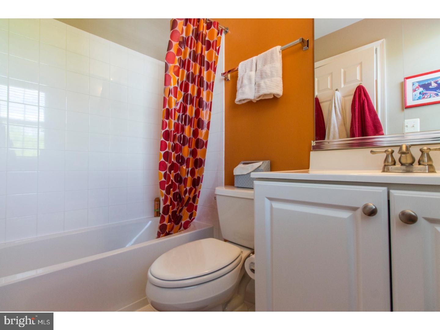 NAVAL SQUARE - Residential