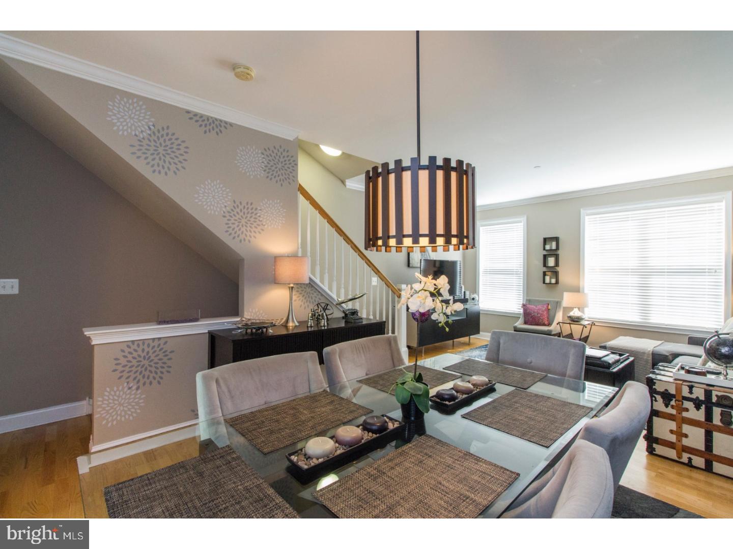 NAVAL SQUARE - Residential