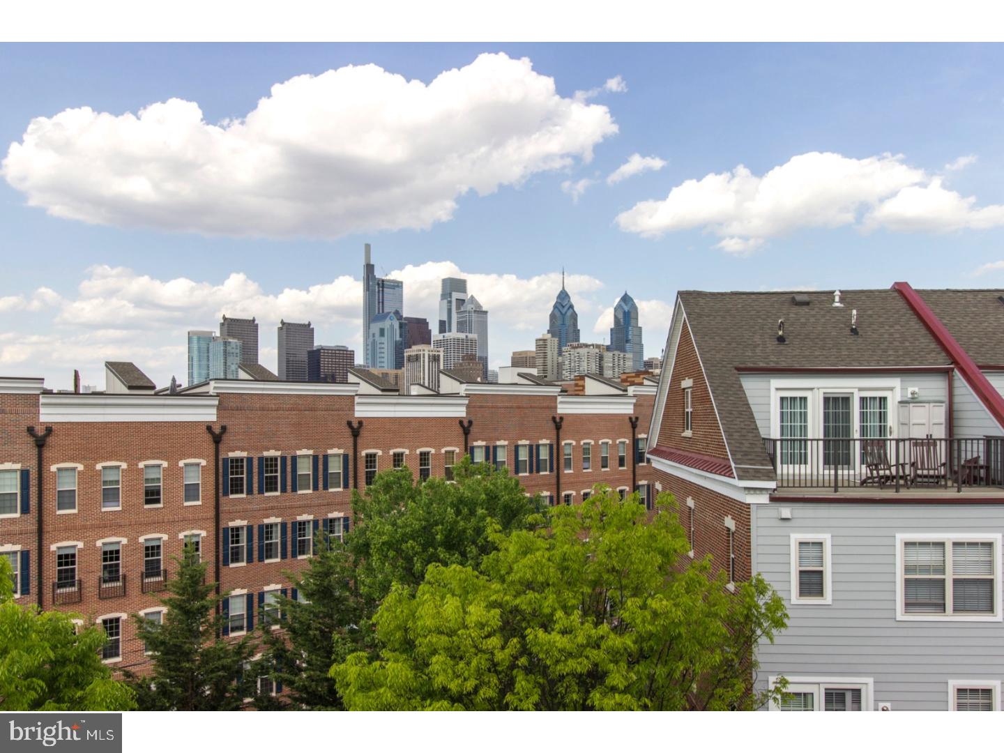 NAVAL SQUARE - Residential