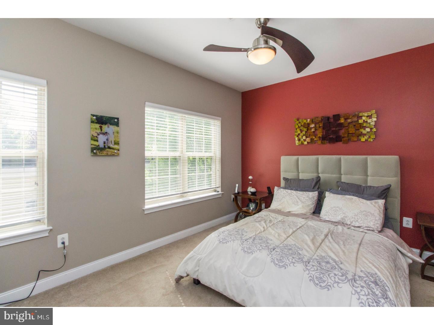 NAVAL SQUARE - Residential