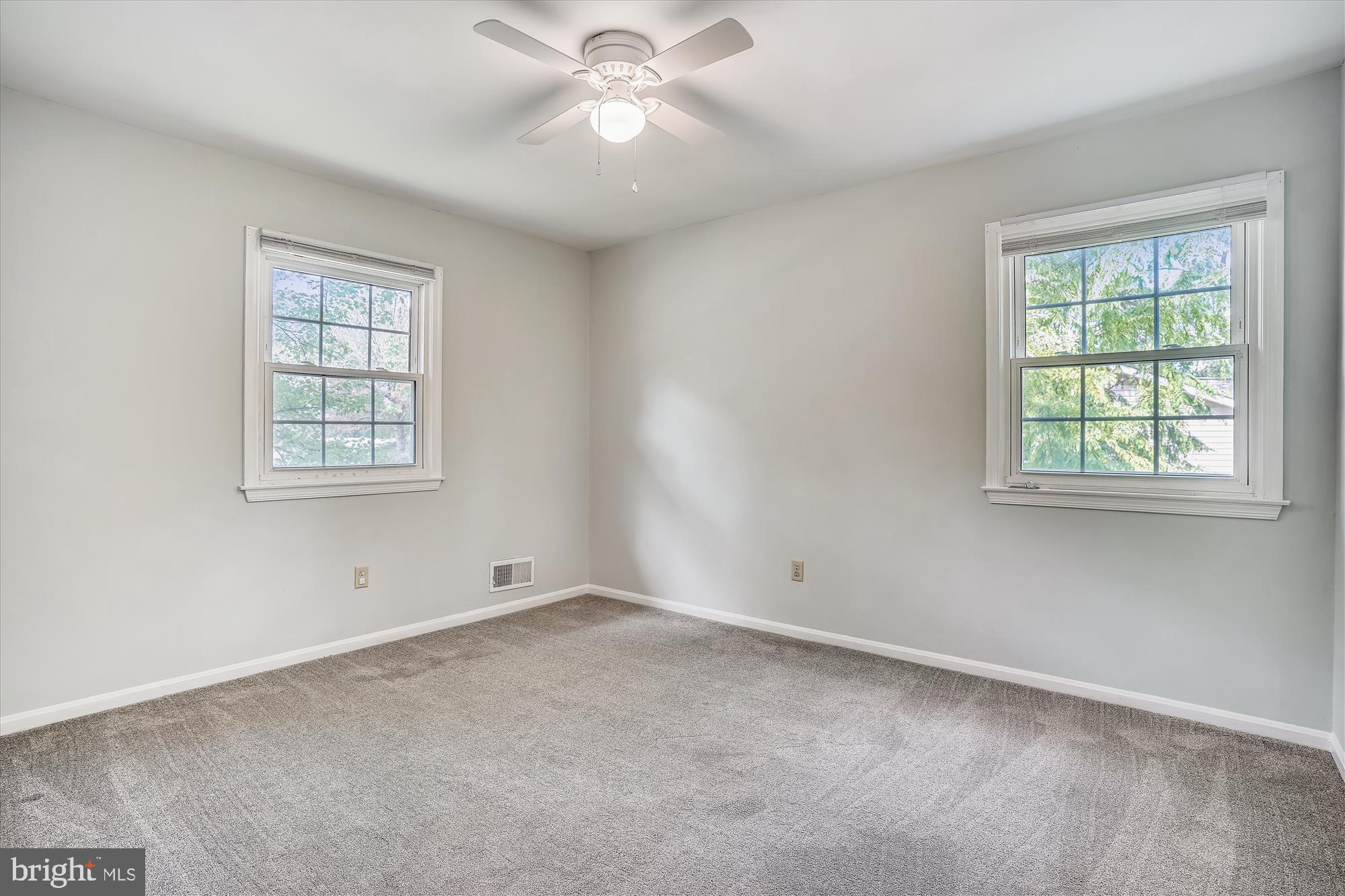 LAKE RIDGE- COLBY - Residential Lease