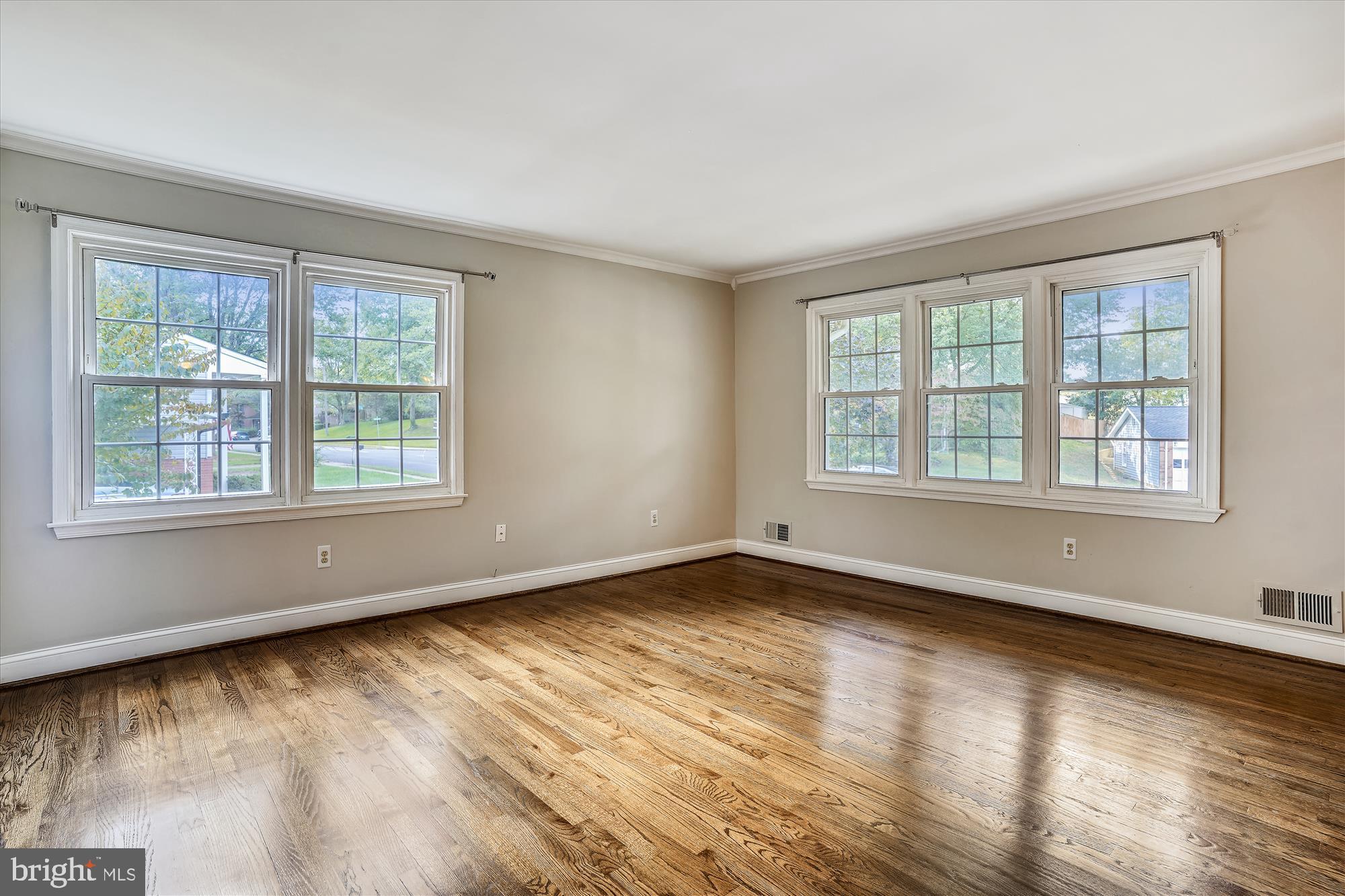 LAKE RIDGE- COLBY - Residential Lease