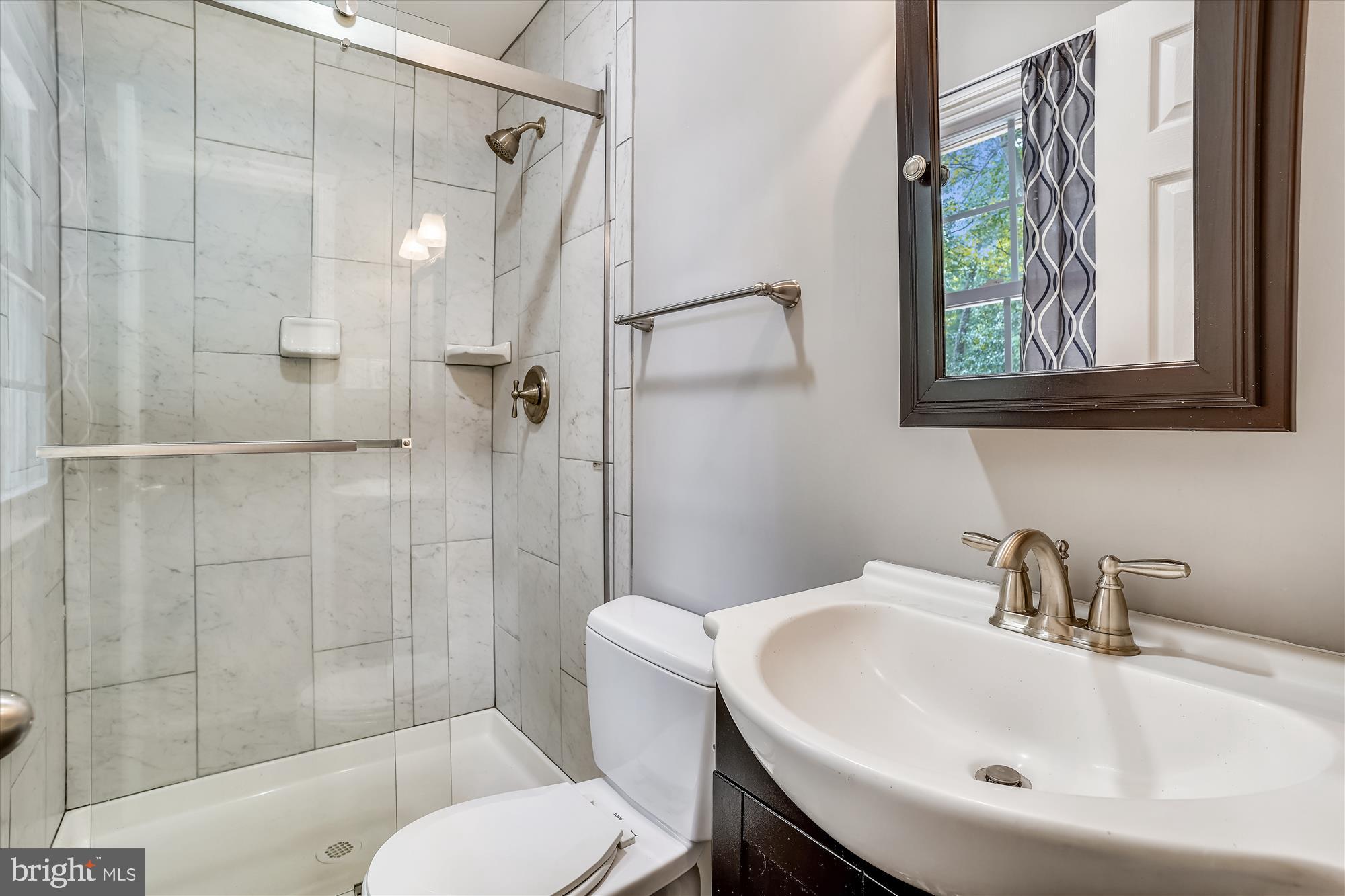 LAKE RIDGE- COLBY - Residential Lease