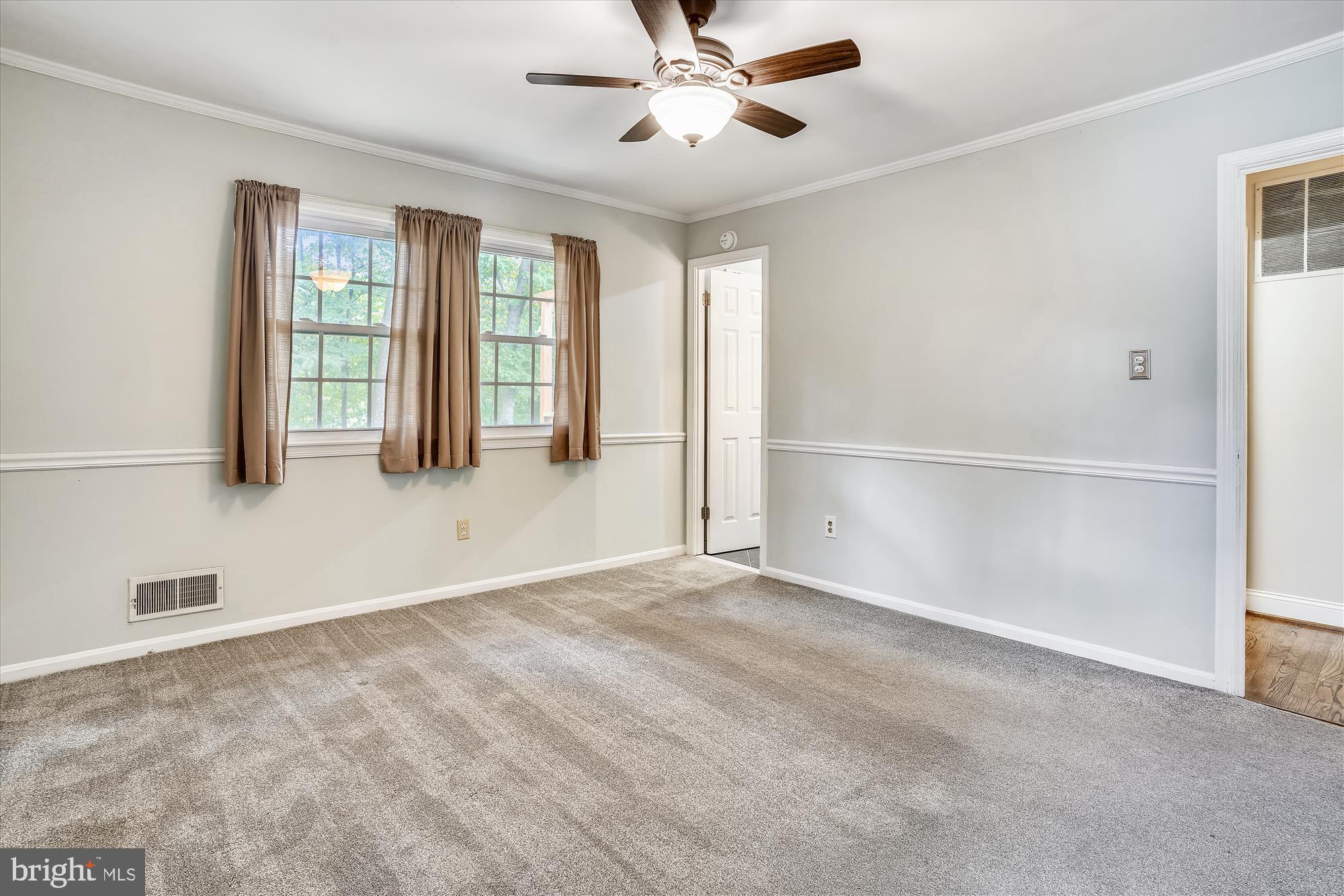 LAKE RIDGE- COLBY - Residential Lease