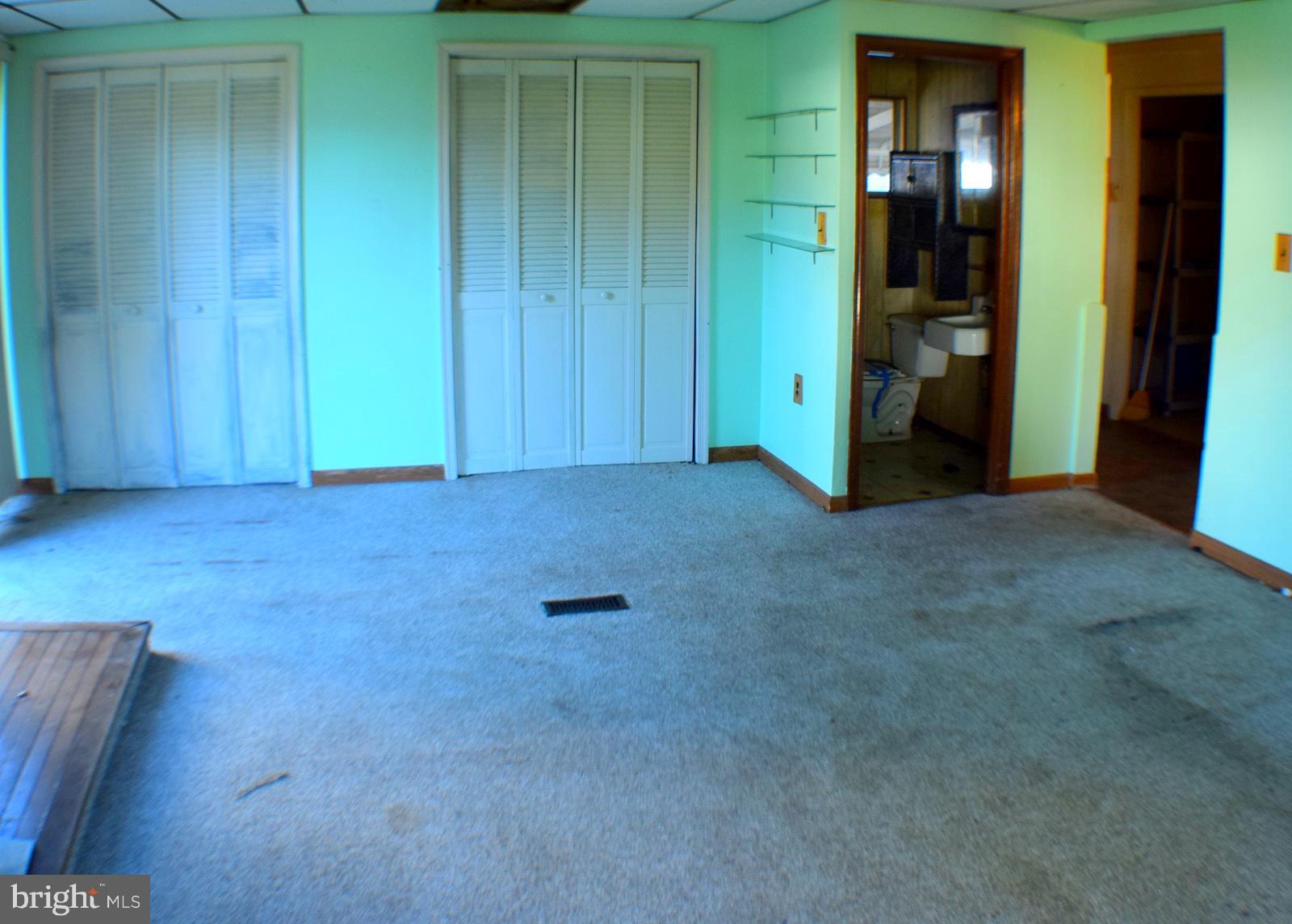 EDGEWATER - Residential