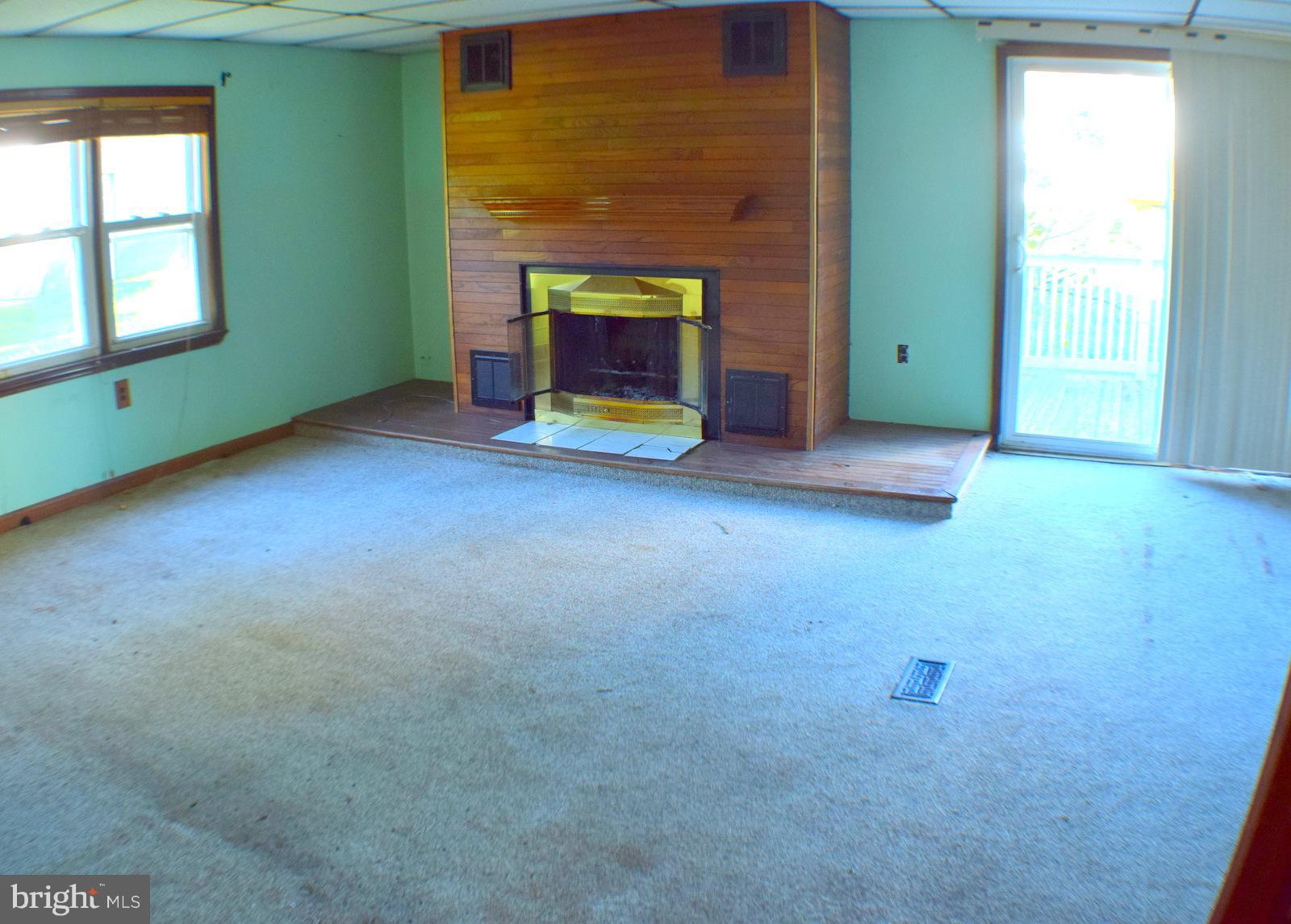 EDGEWATER - Residential