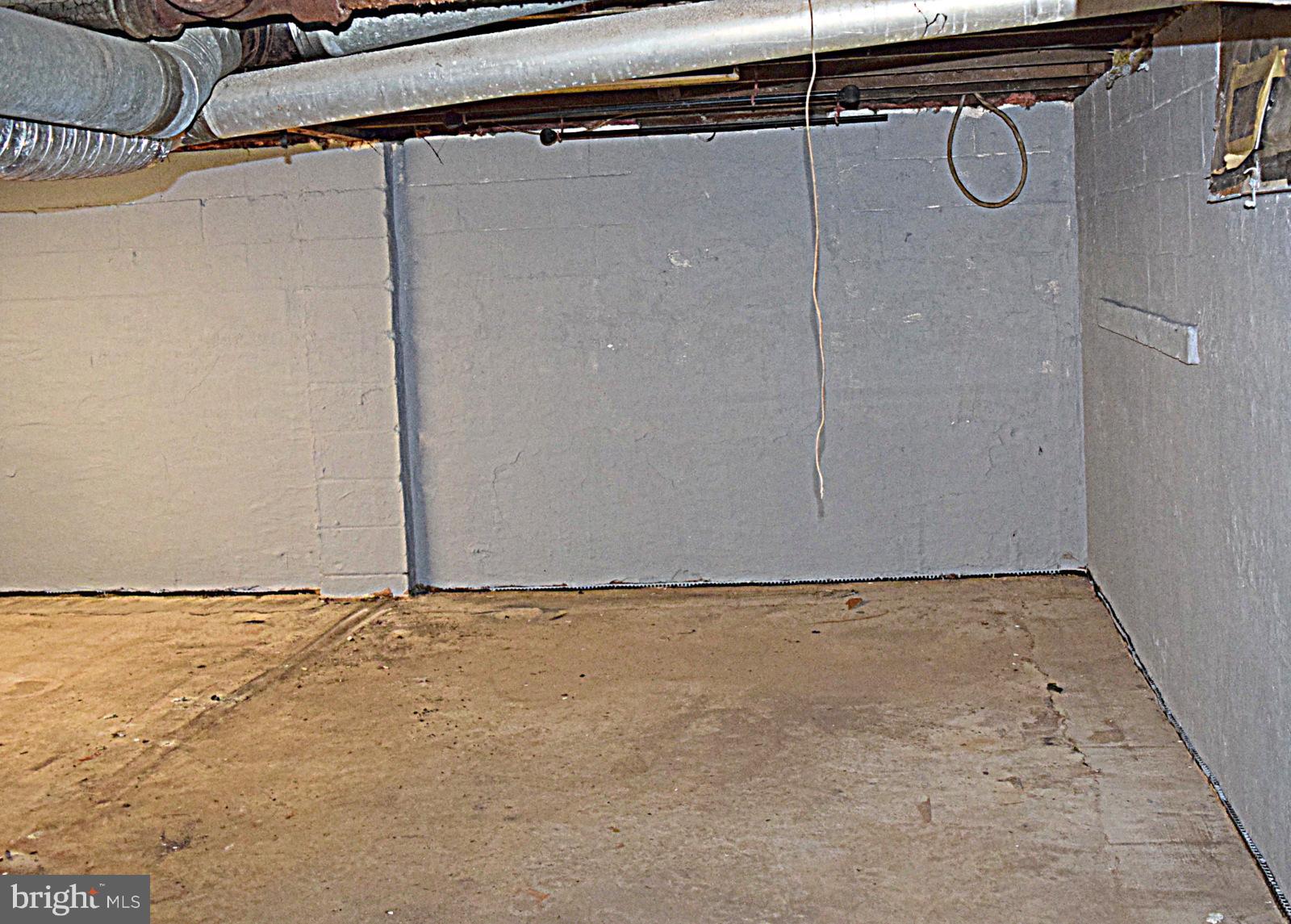 EDGEWATER - Residential