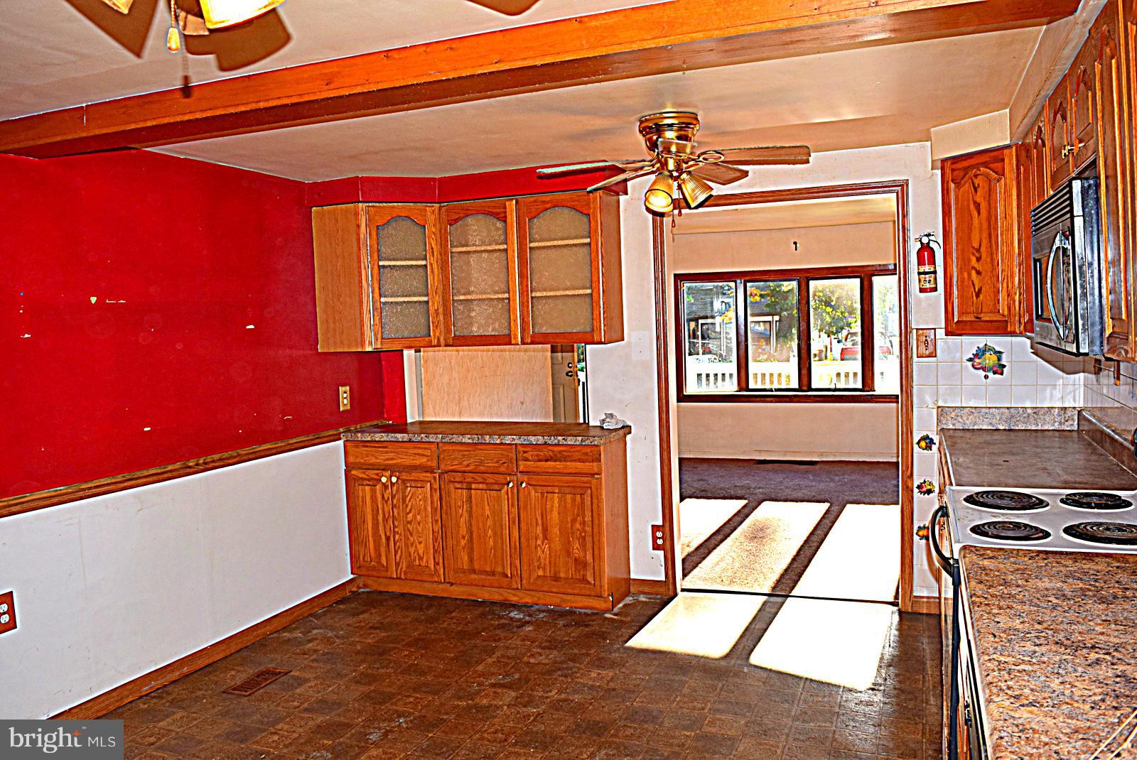 EDGEWATER - Residential