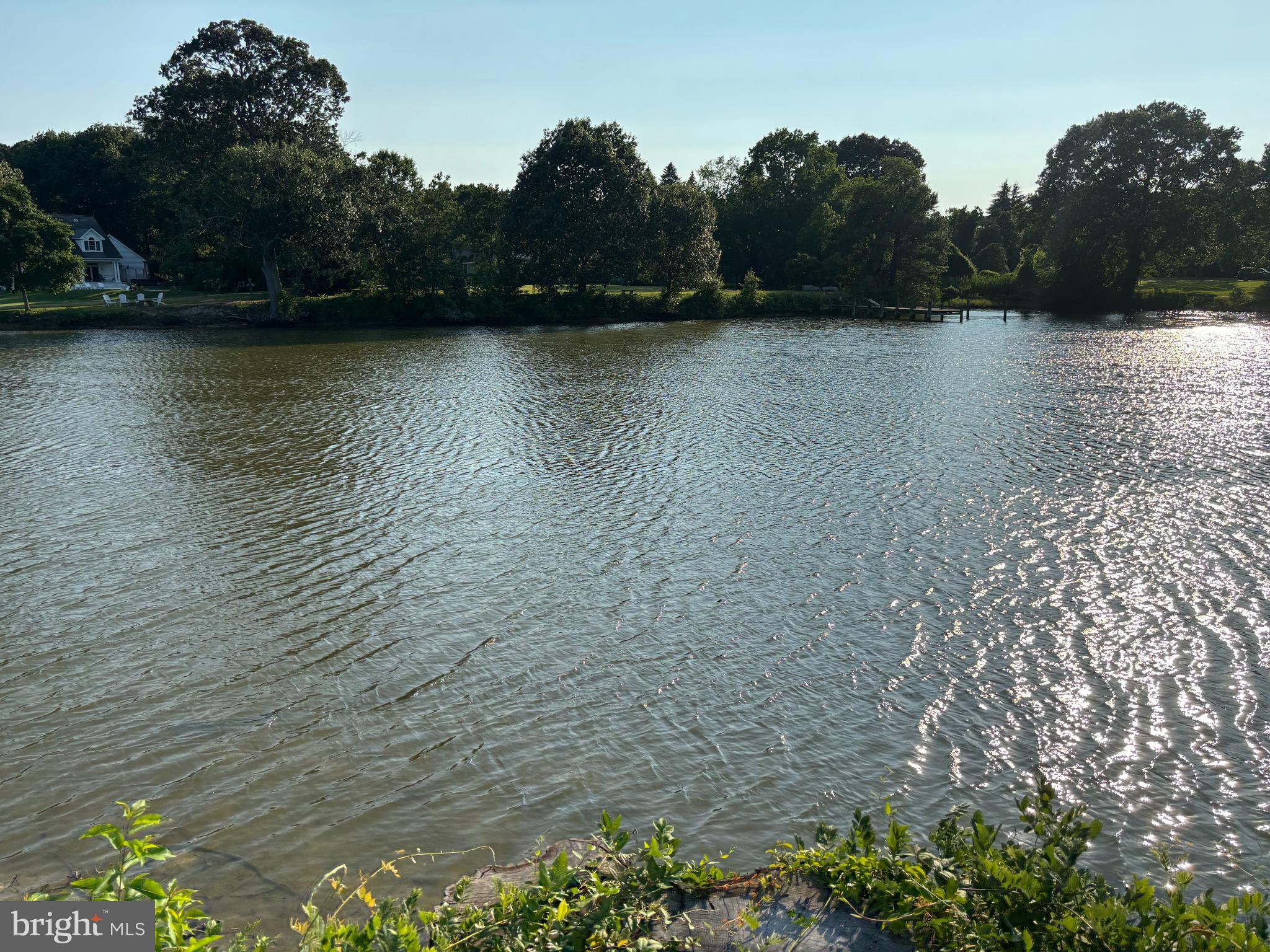 BAILEYS NECK - Residential