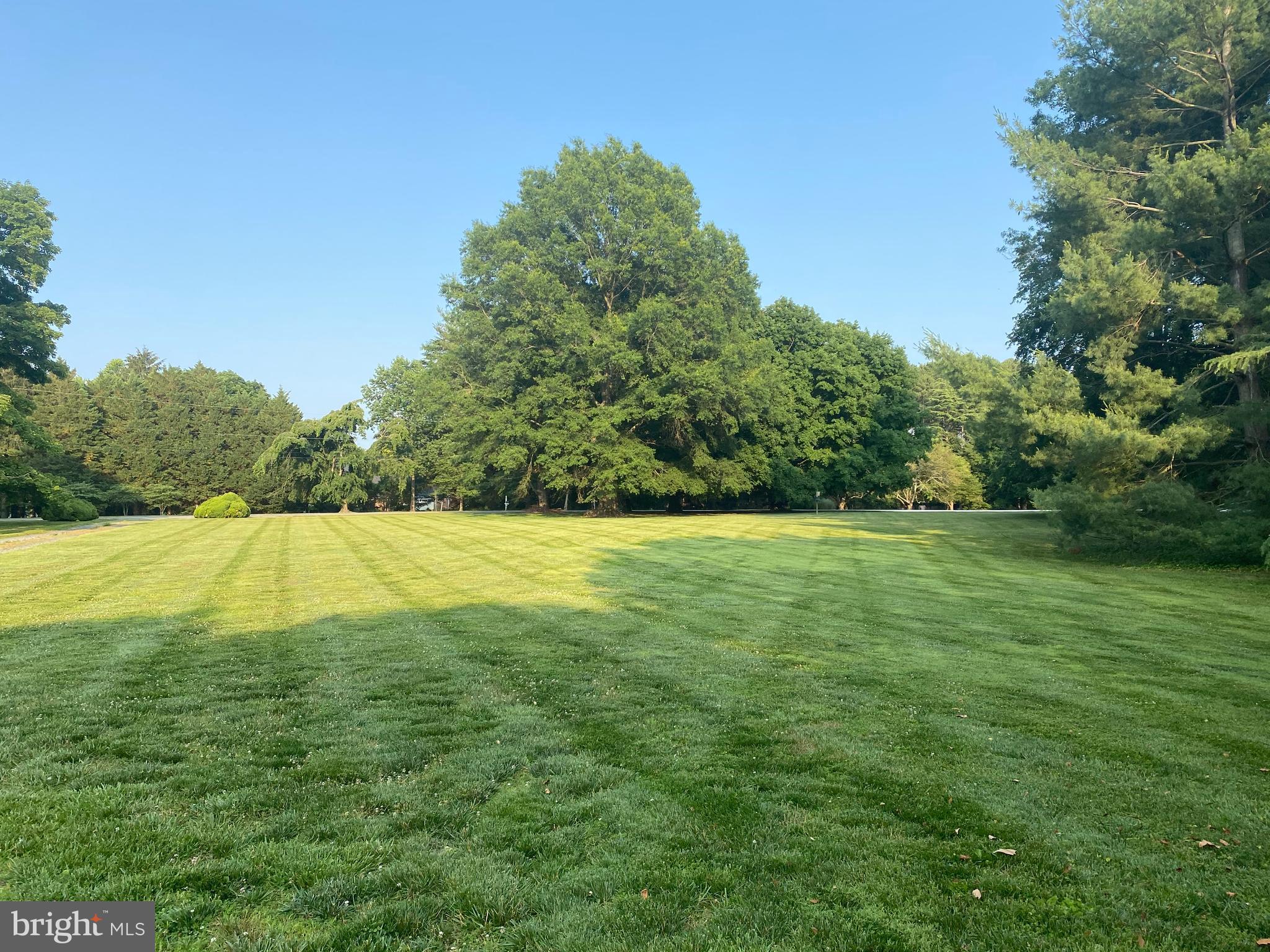 BAILEYS NECK - Residential