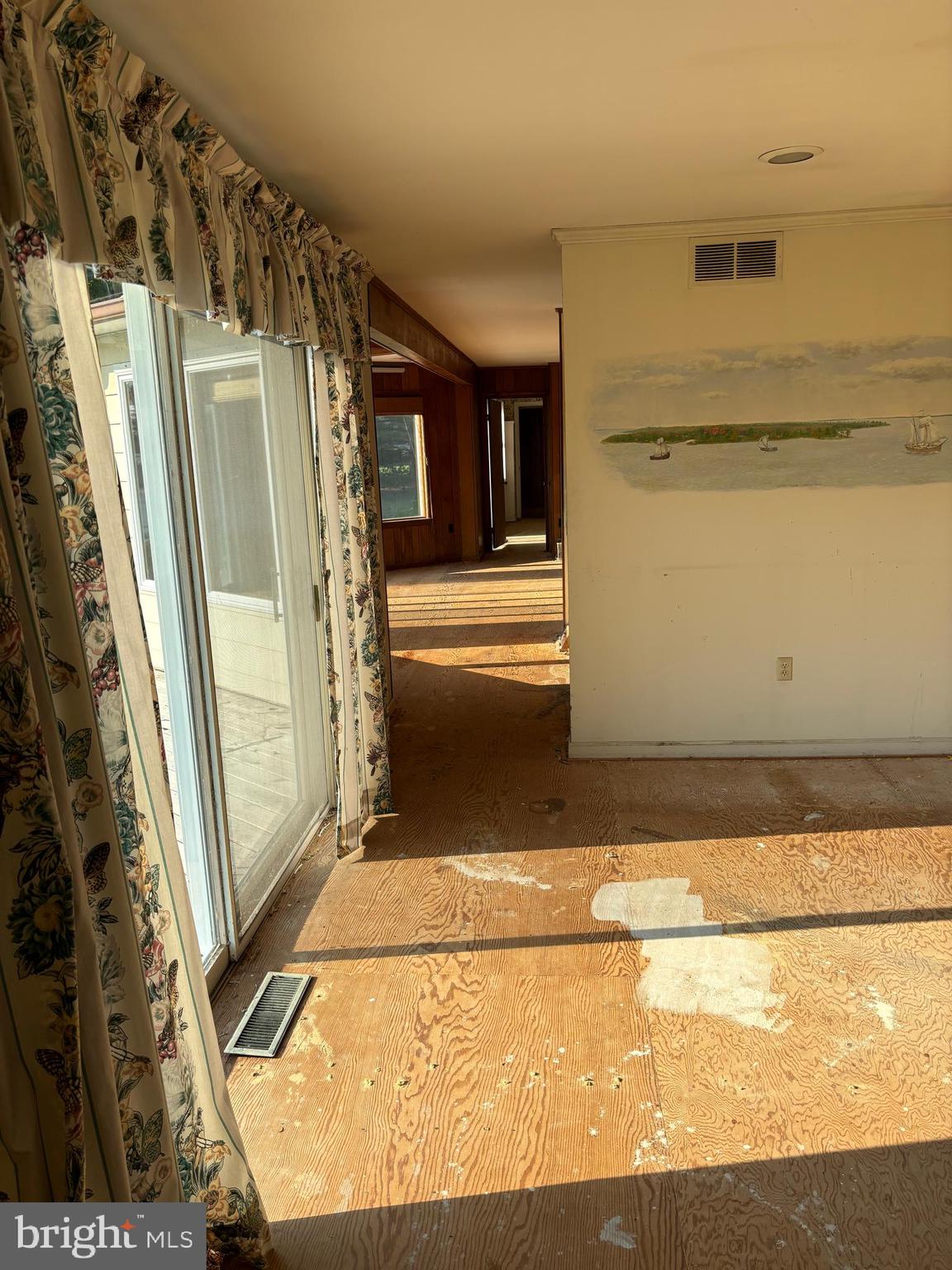 BAILEYS NECK - Residential