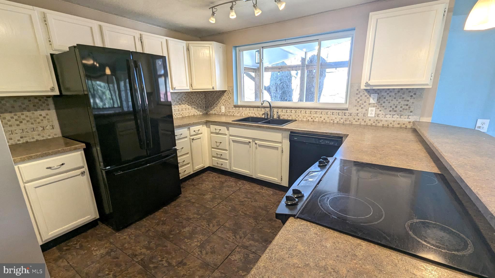 STORMSTOWN - Residential