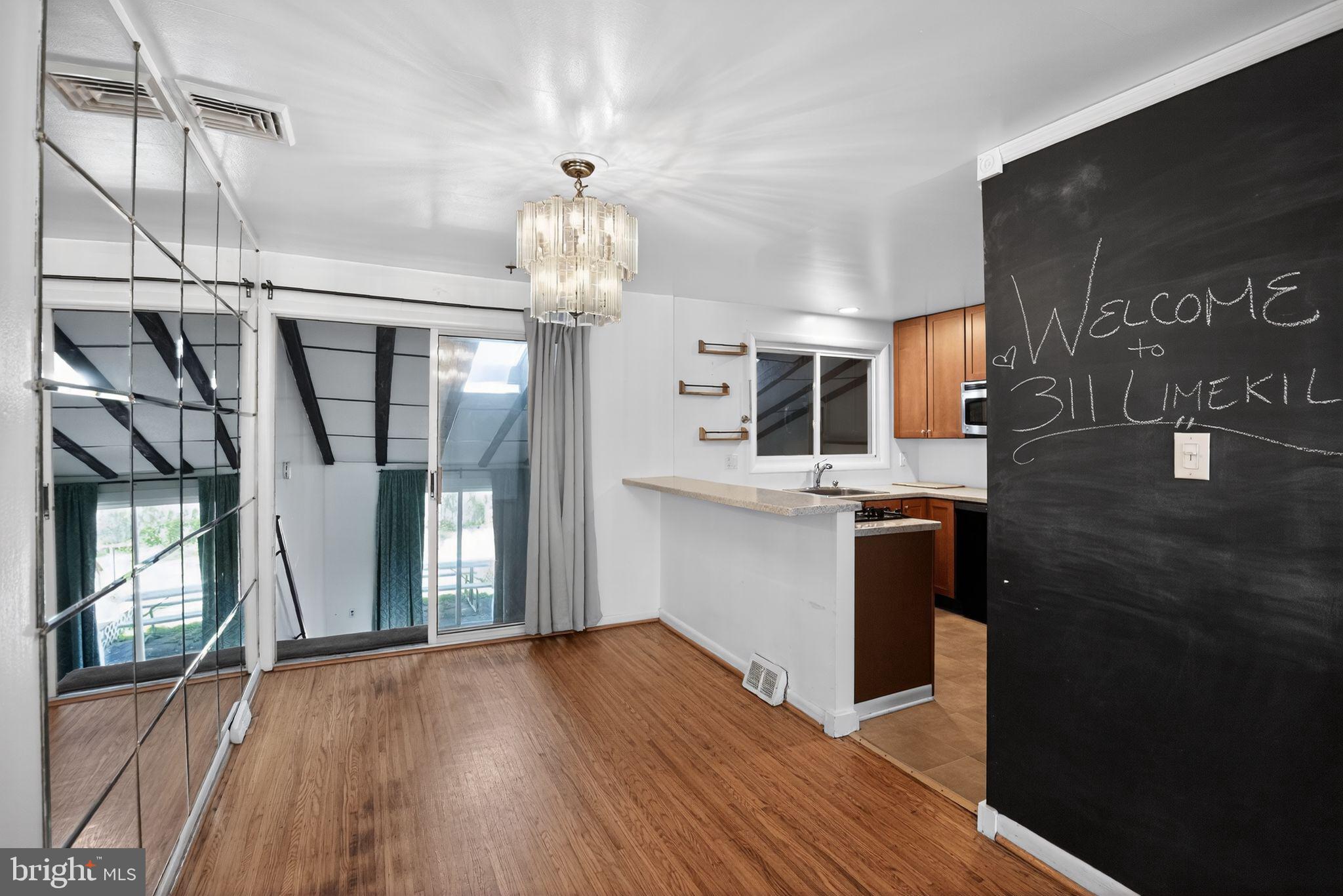 GLENSIDE - Residential