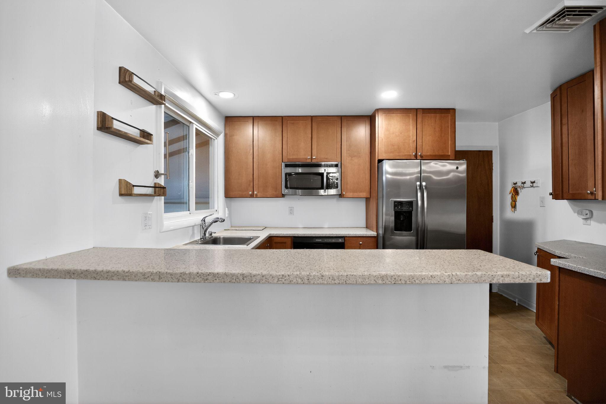 GLENSIDE - Residential