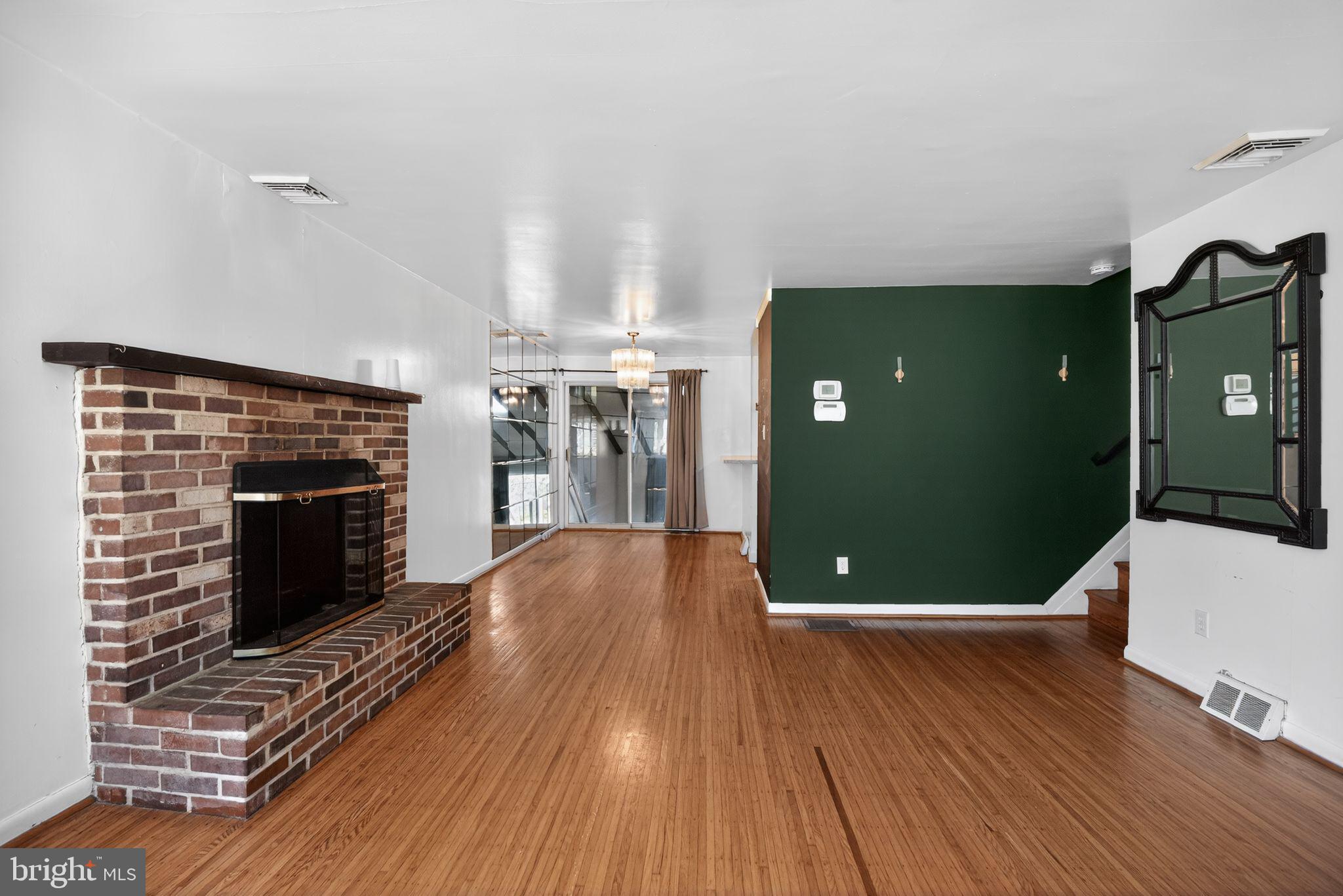 GLENSIDE - Residential