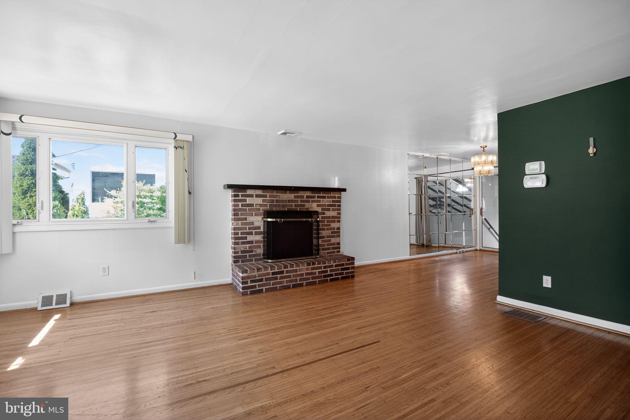 GLENSIDE - Residential