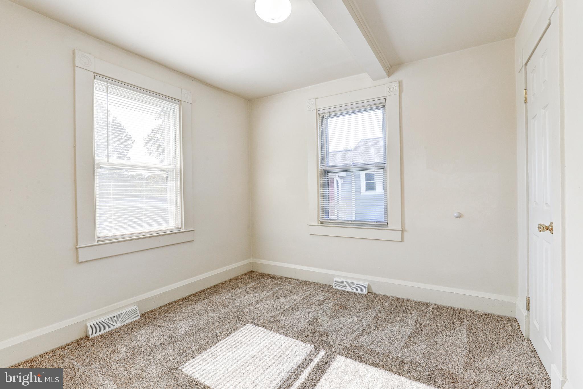 TOLLGATE - Residential Lease