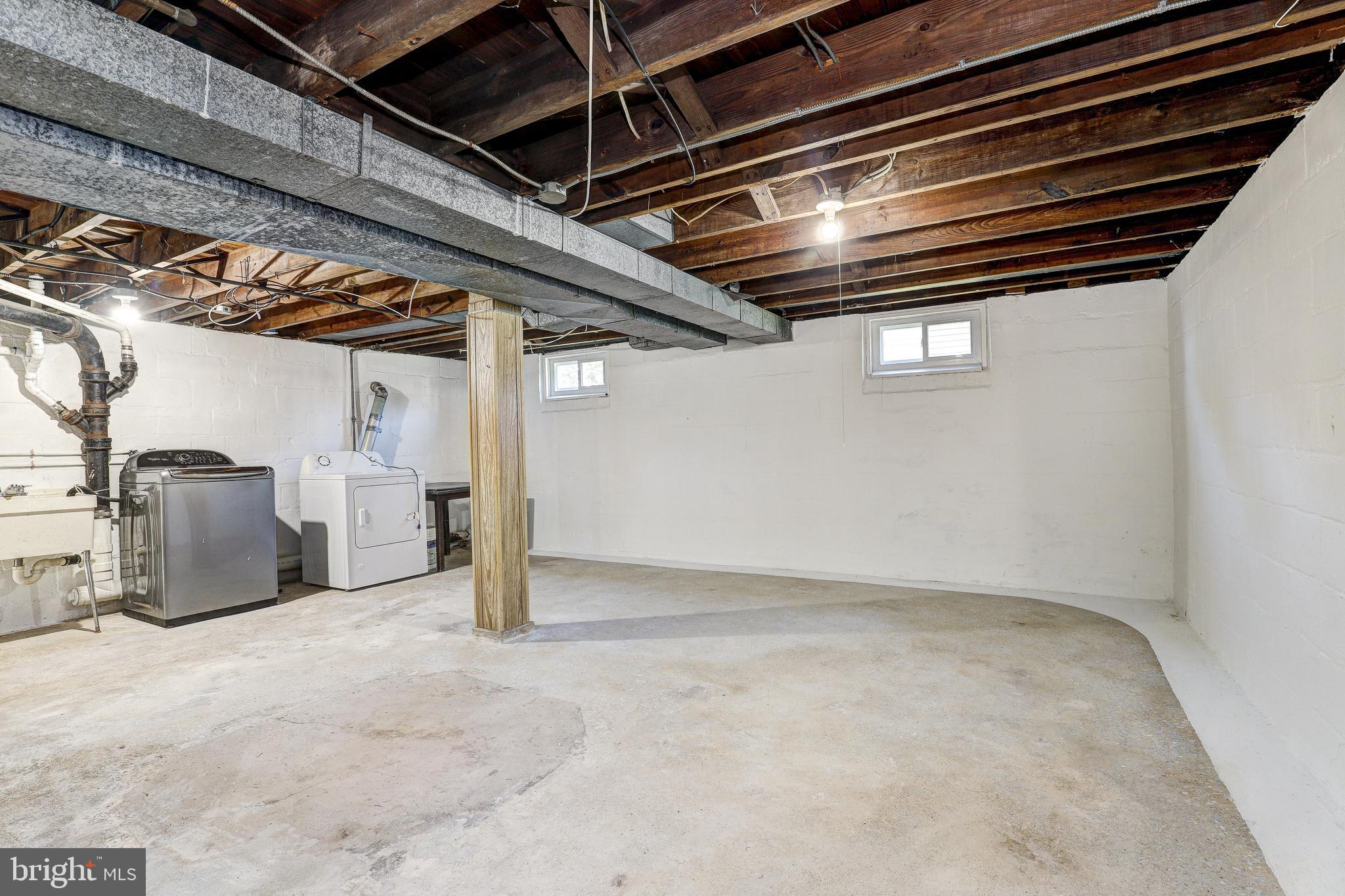 TOLLGATE - Residential Lease